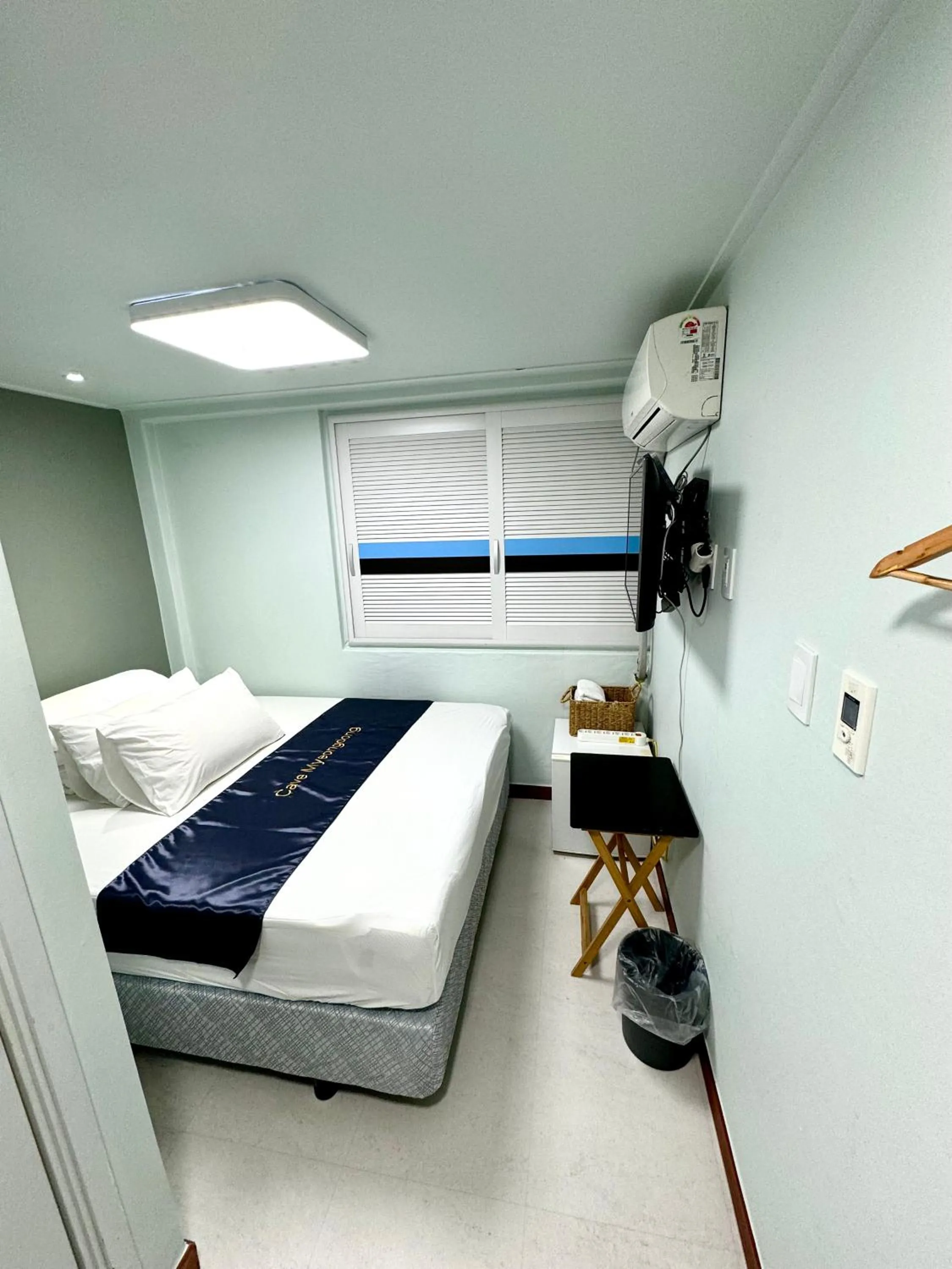 Bedroom, Bed in Cave Myeongdong