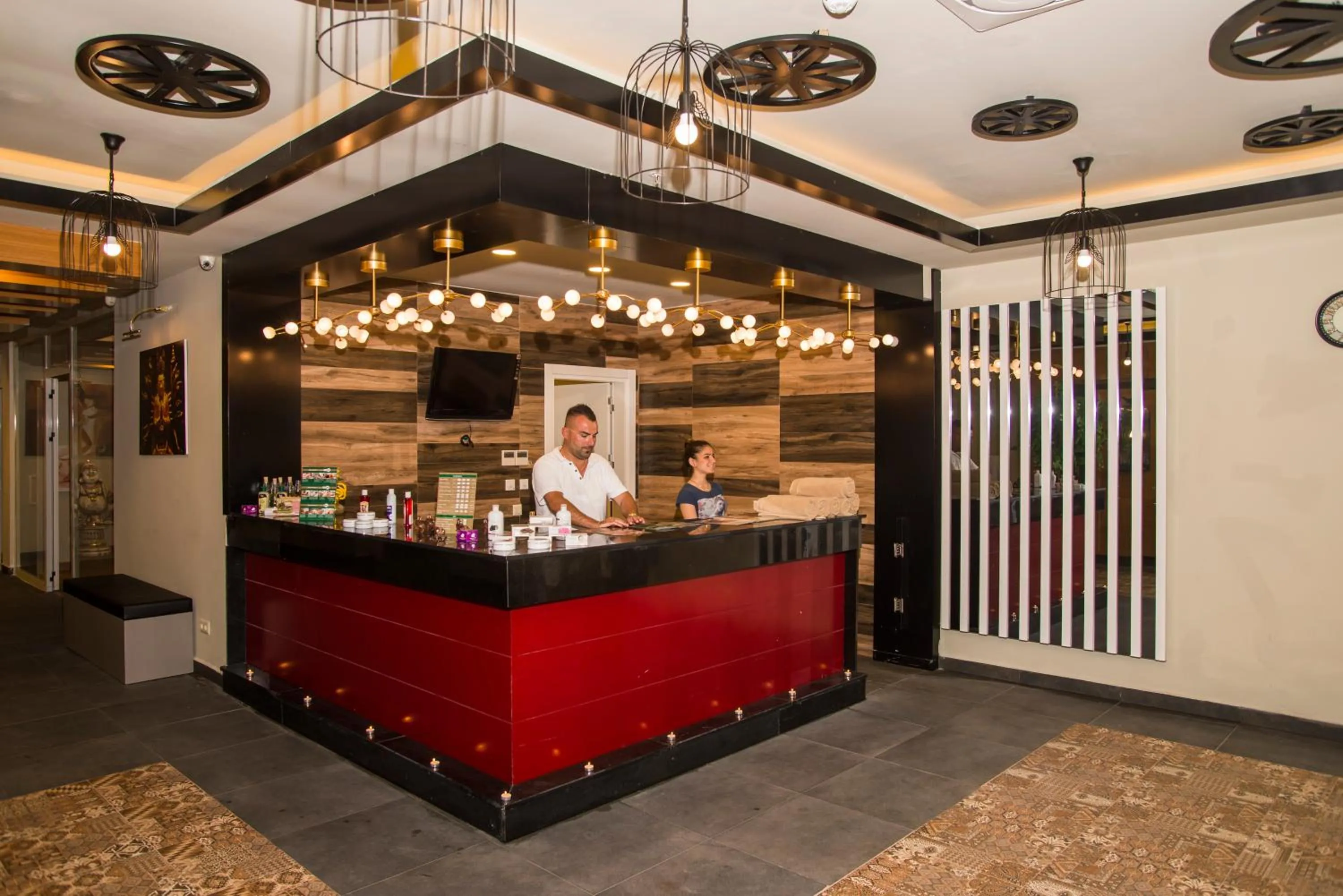 Massage in Palm World Side Resort & Spa