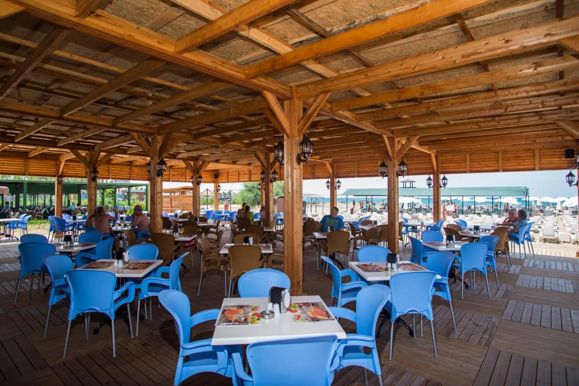 Food and drinks in Palm World Side Resort & Spa