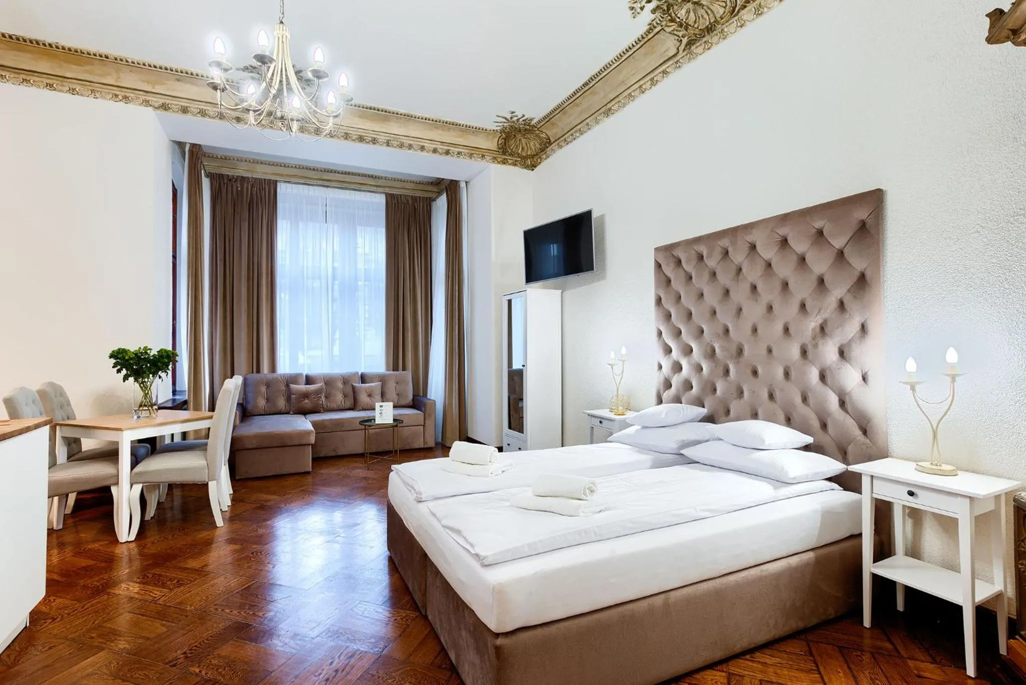 Bed in Aparthotel 1899 by Platinum