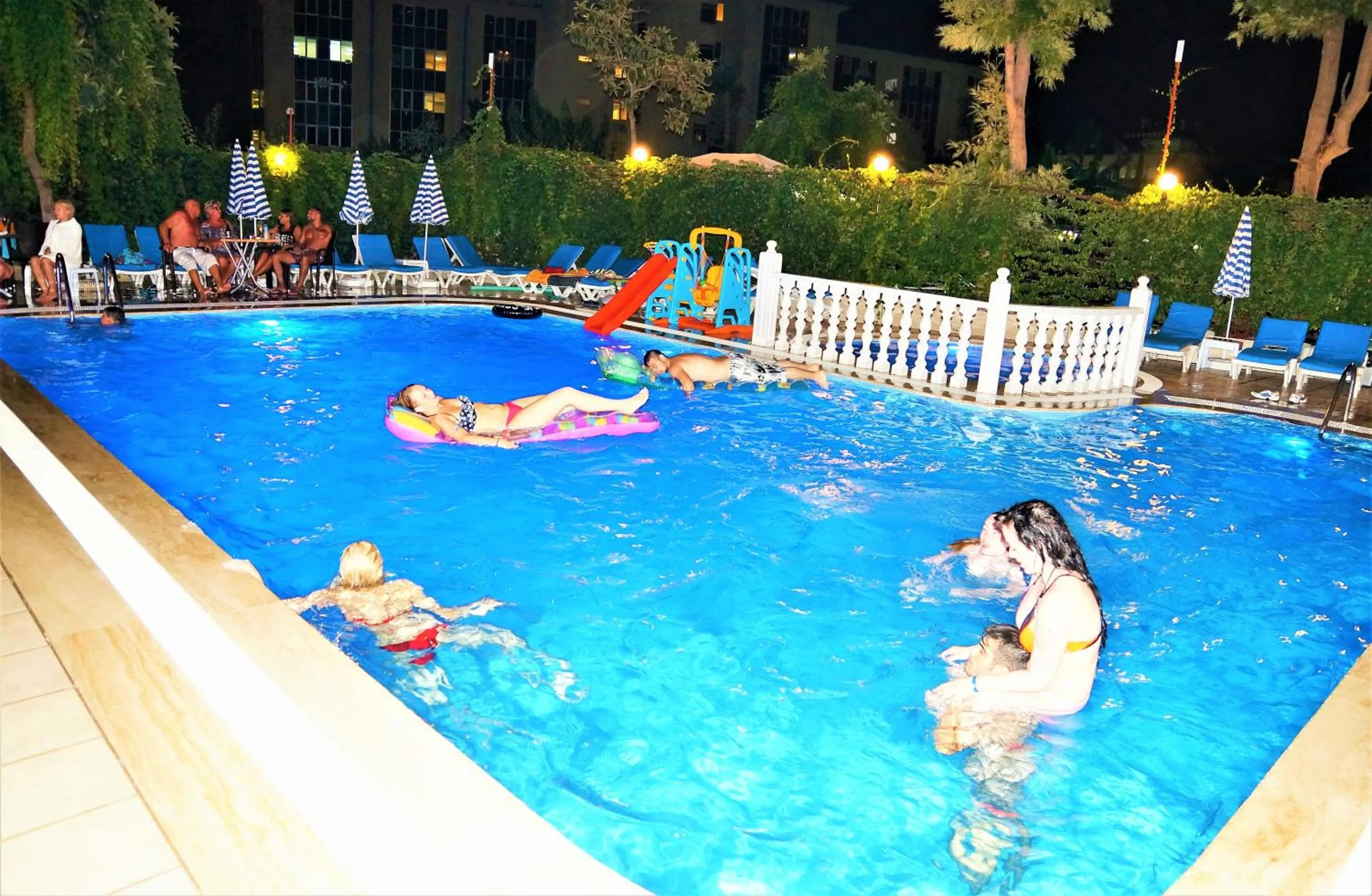Swimming pool in Select Suite & Apart Hotel