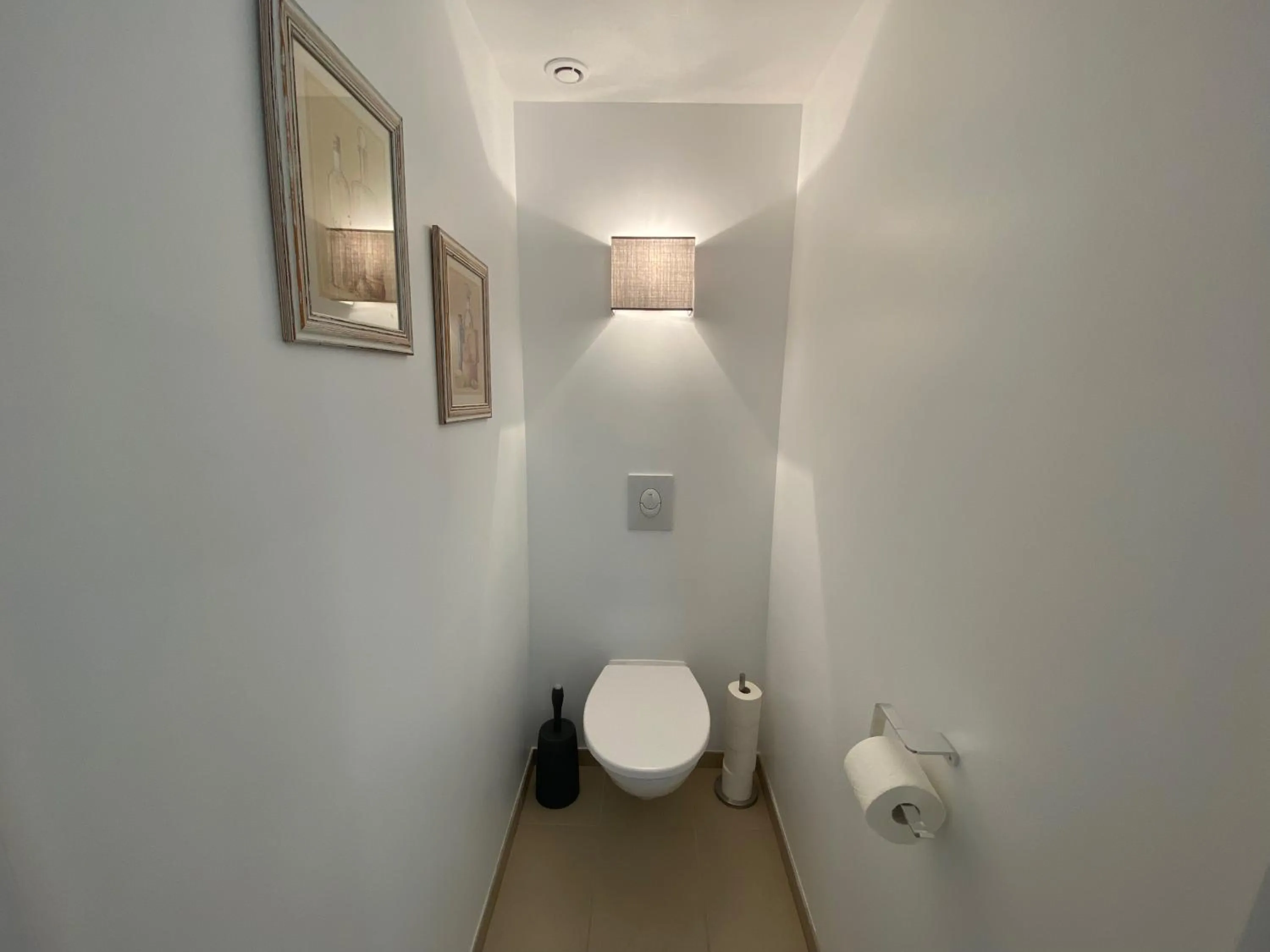 Toilet in La Bastide au Ventoux