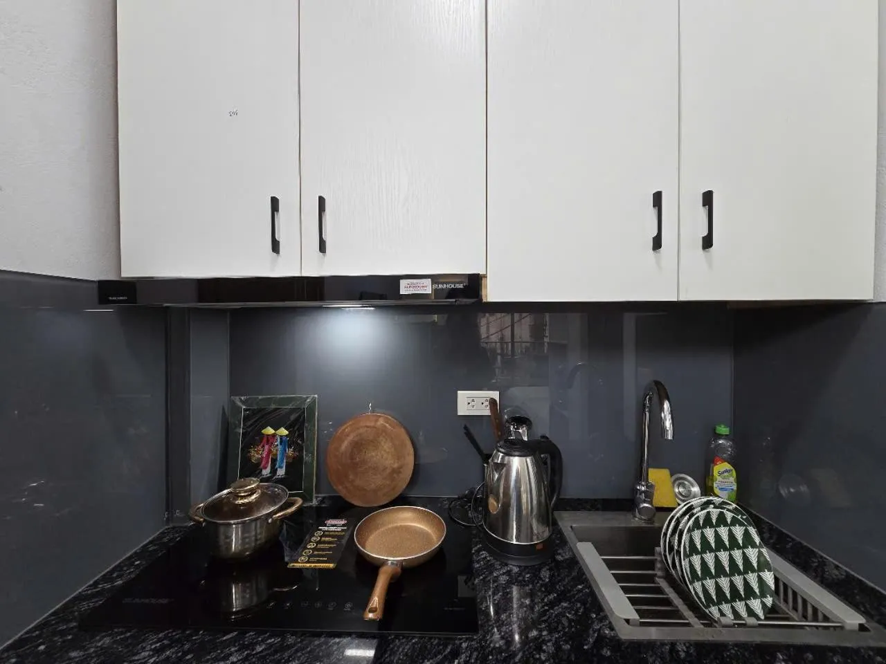 Kitchen or kitchenette in The Chilling'N Homestay Ha Noi 89