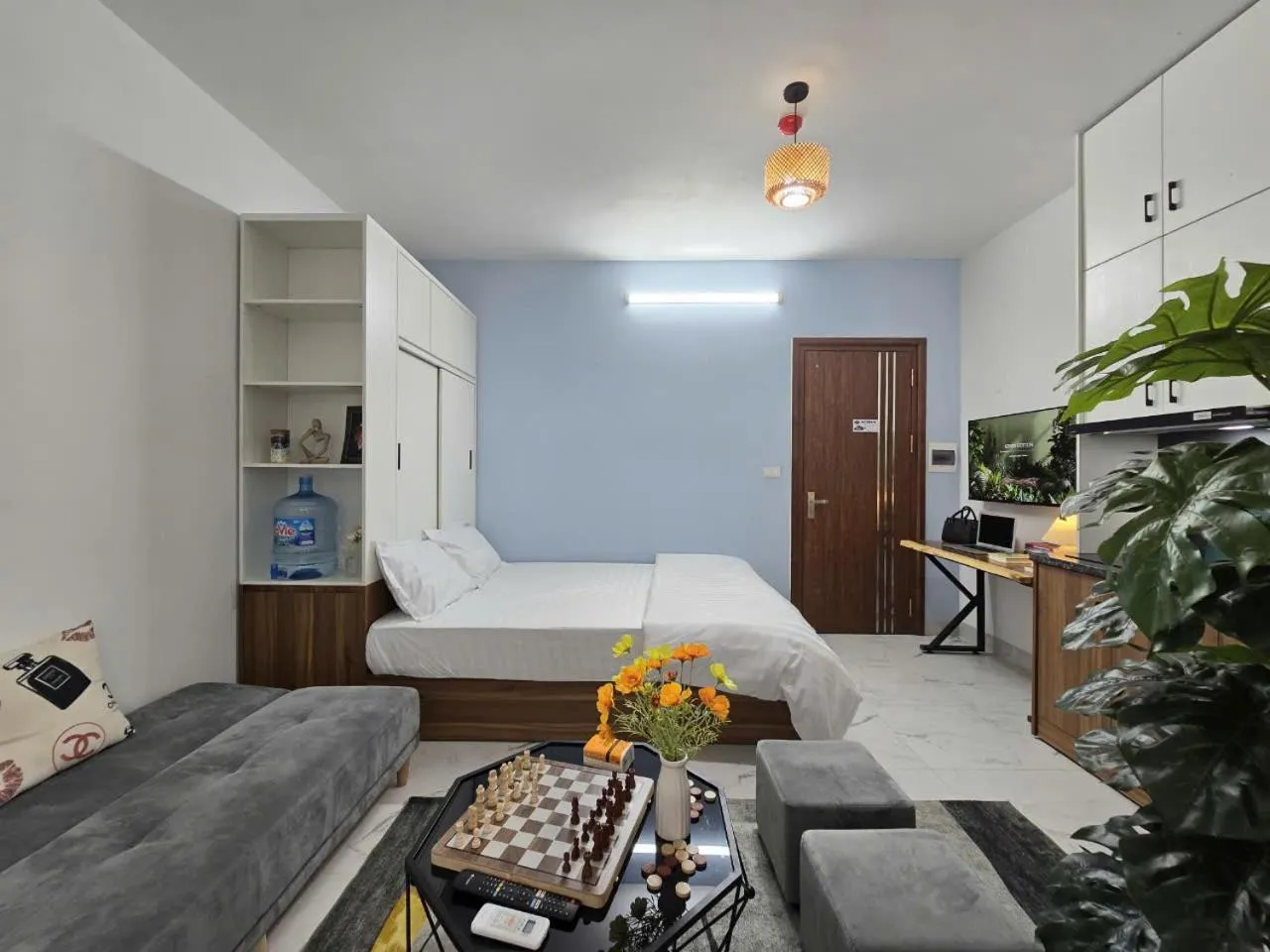 Photo of the whole room, Bed in The Chilling'N Homestay Ha Noi 89