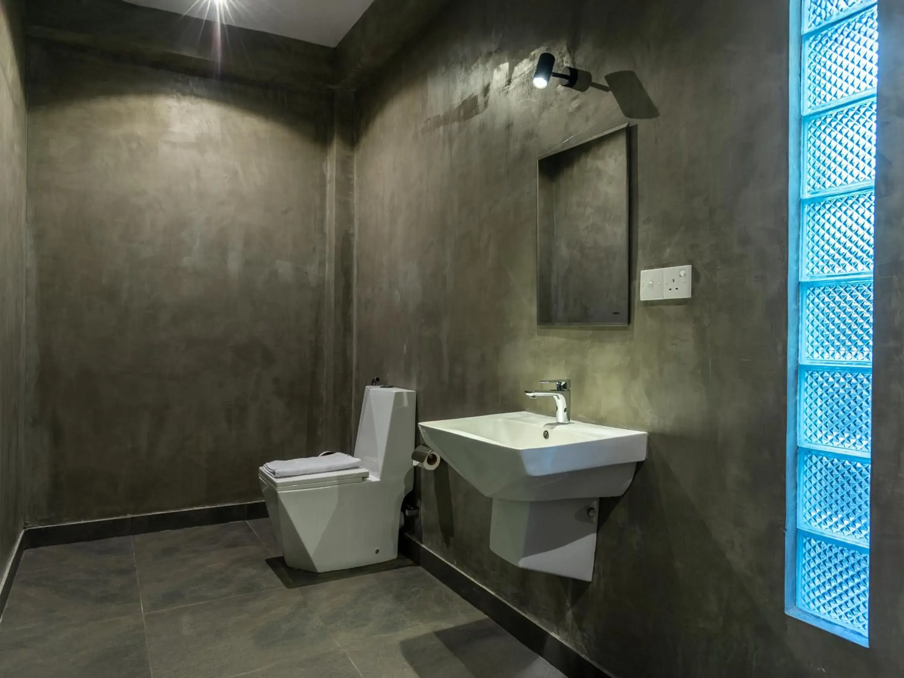 Economy Single Room - single occupancy in Moi Dambulla by DBI Economy Single Room - single occupancy in Moi Dambulla by DBI