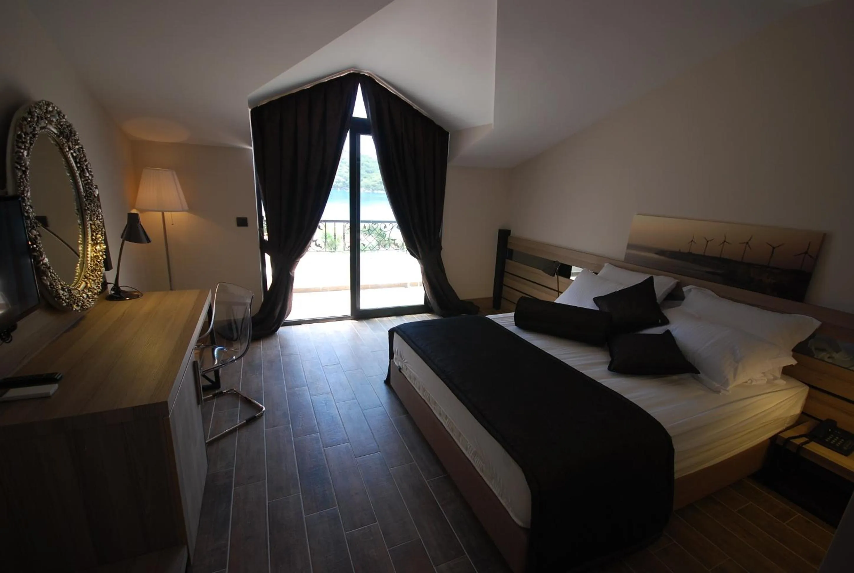 Decorative detail, Bed in S3 Seahorse Beach Club