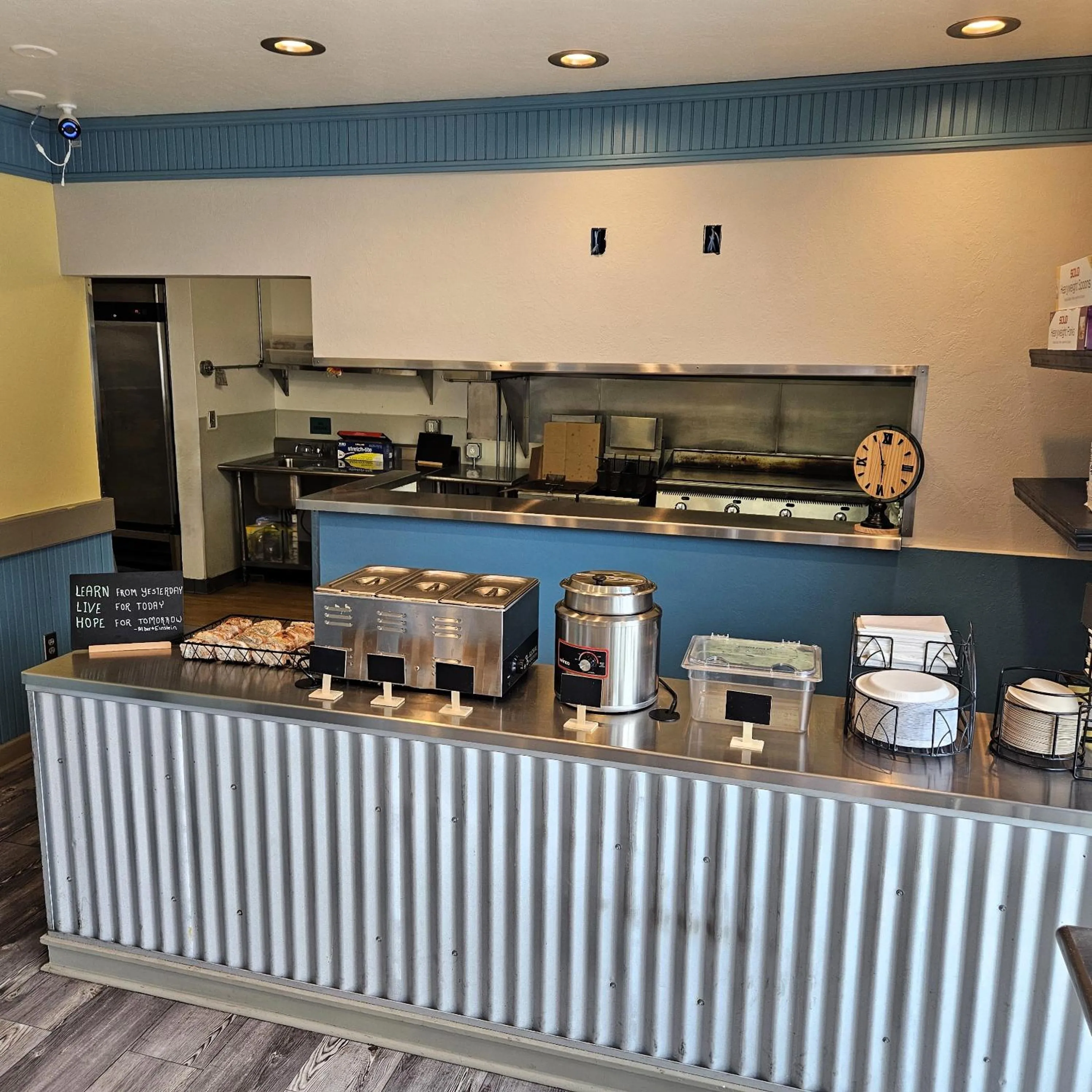 Breakfast in Days Inn and Suites by Wyndham Downtown Missoula-University