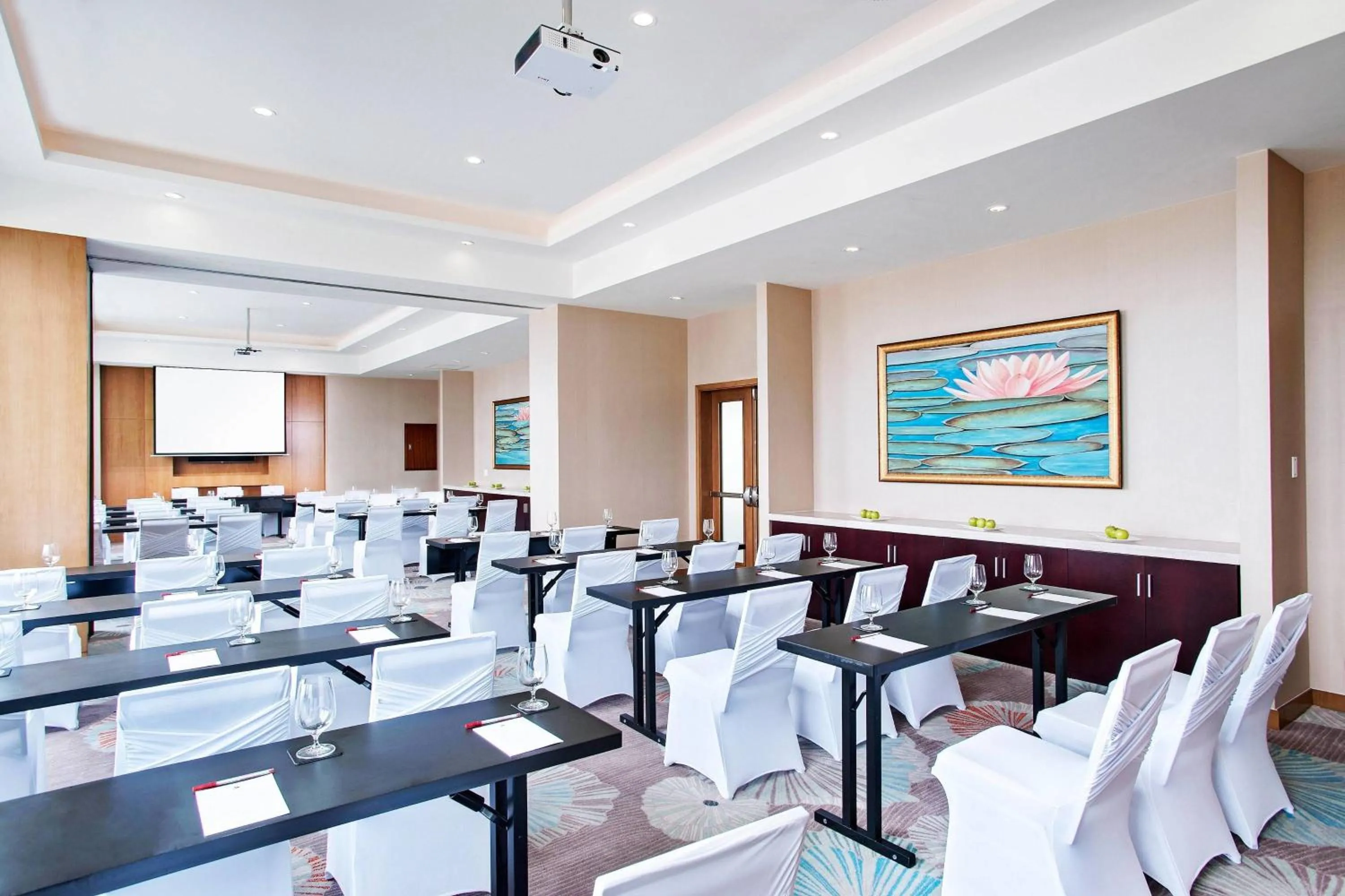 Lounge or bar in Guyana Marriott Hotel Georgetown