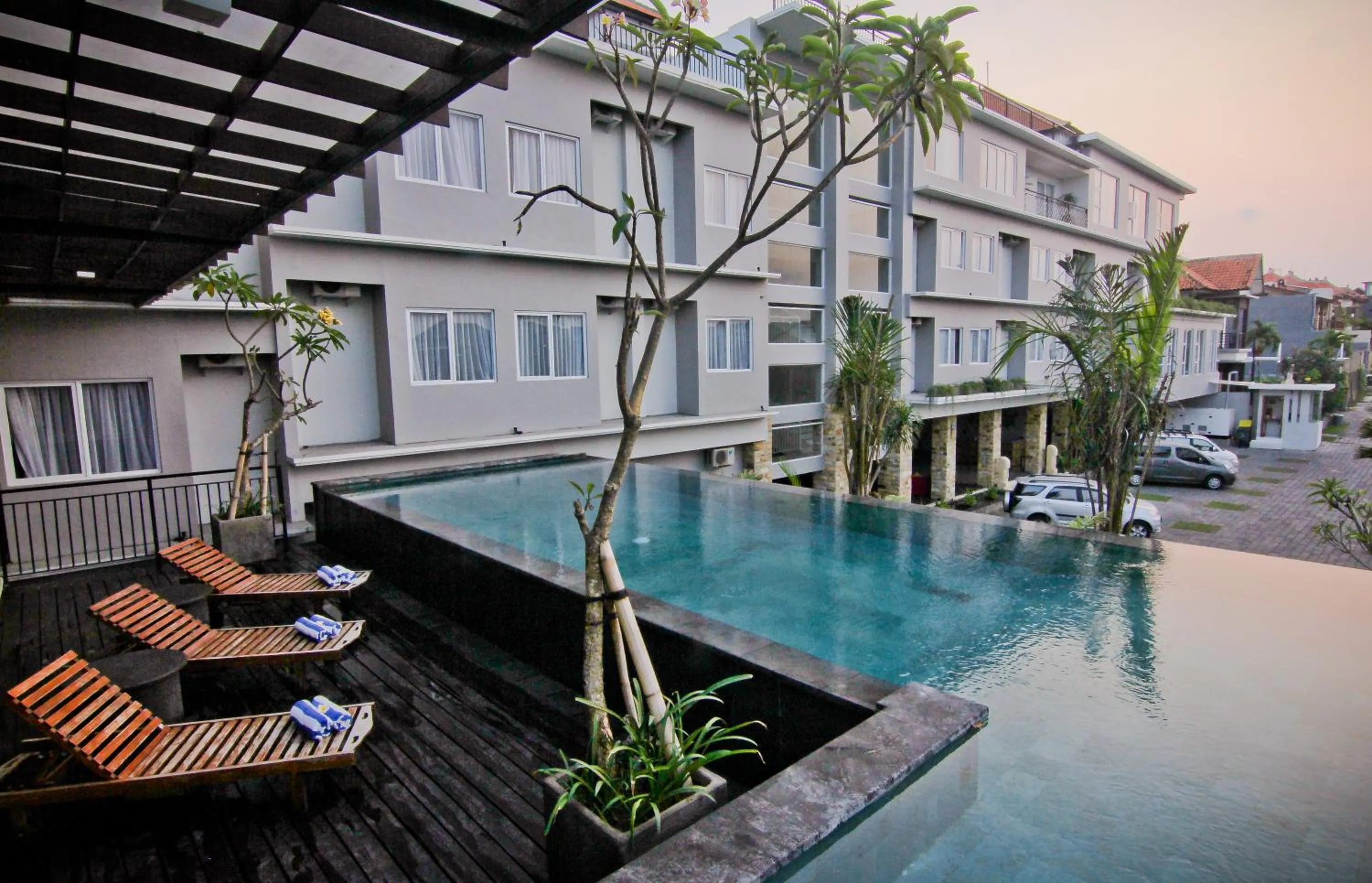Pool view in The Salak Style Hotel
