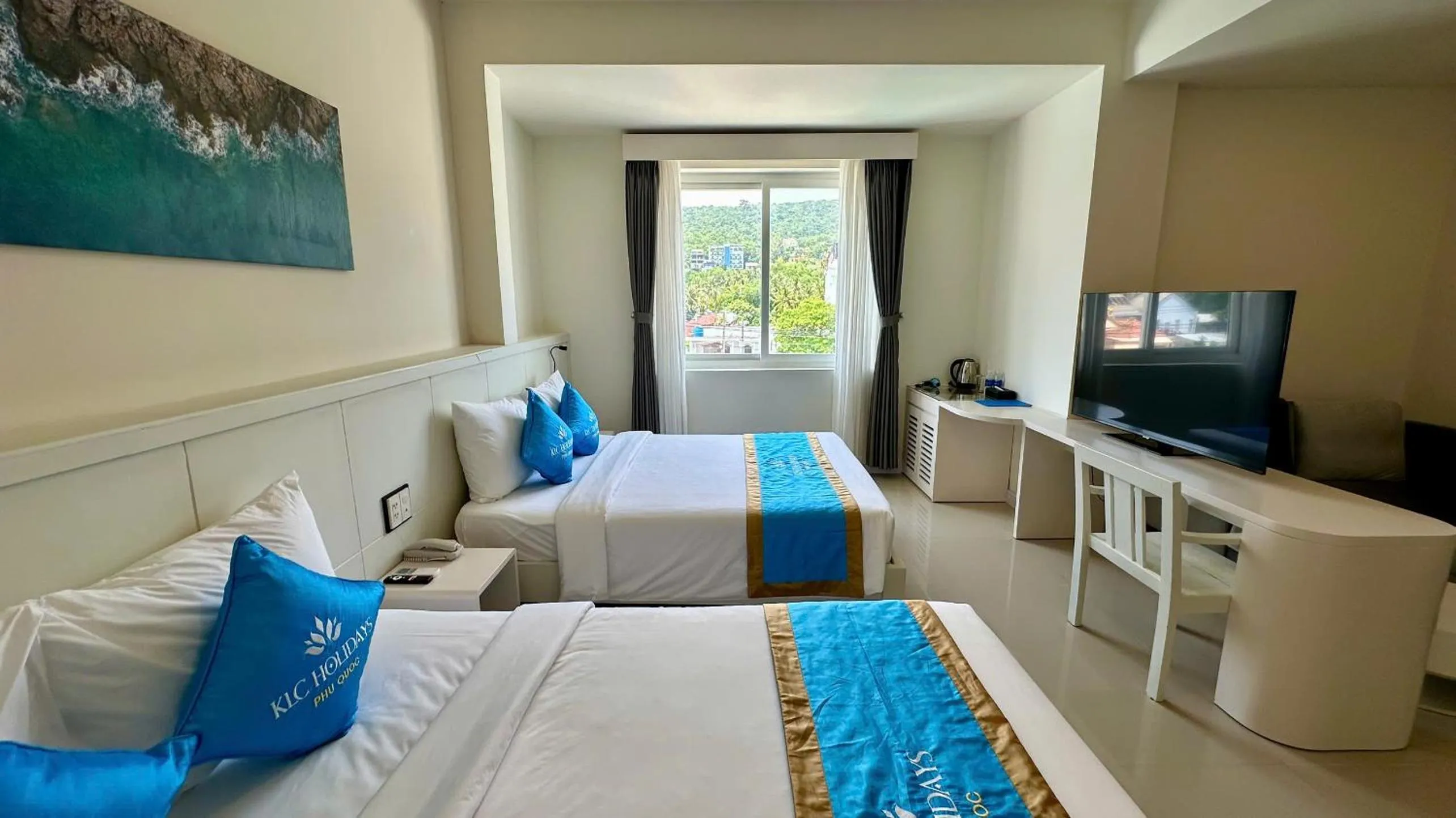 Bedroom, Bed in KLC Holidays Phu Quoc Hotel