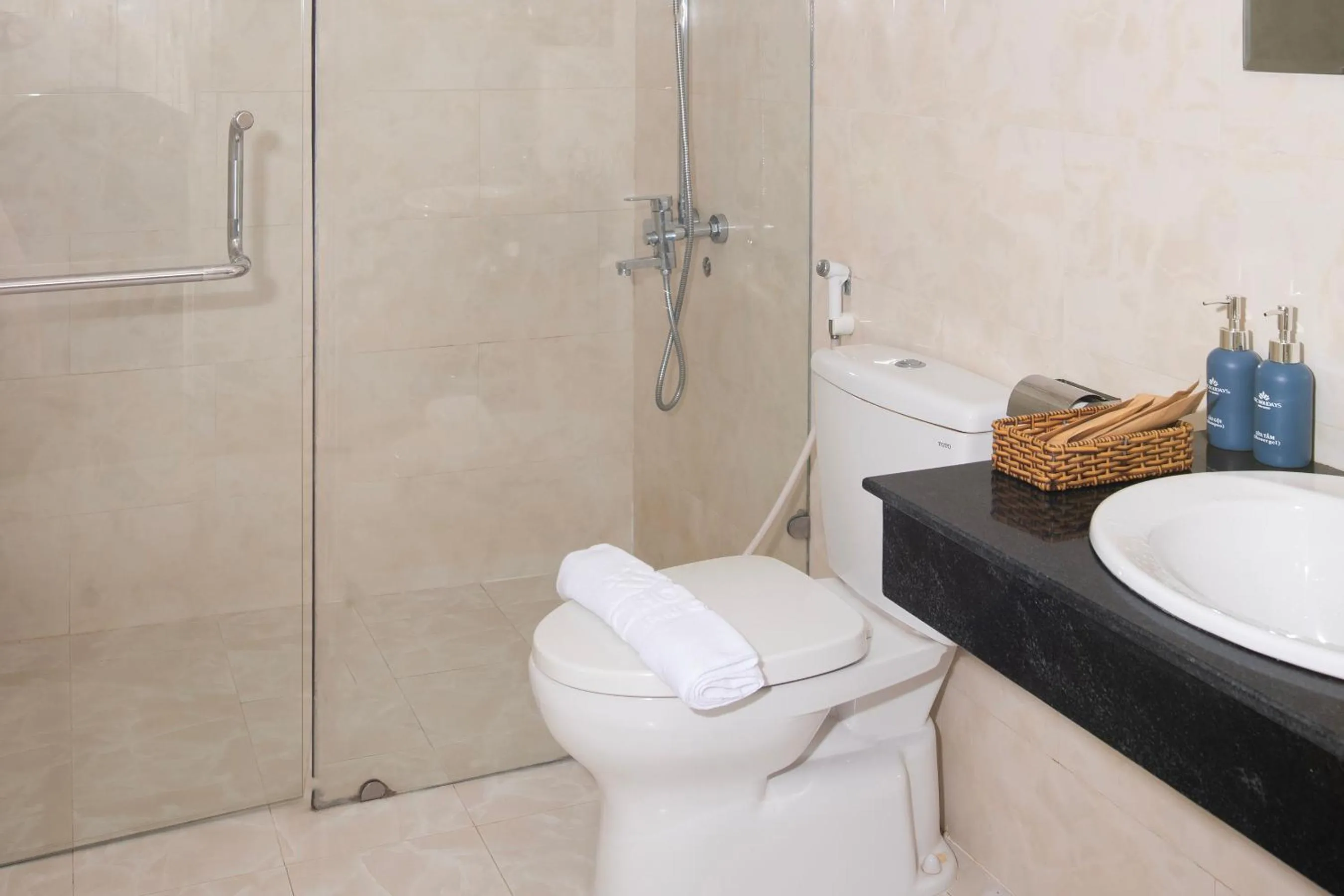 Shower in KLC Holidays Phu Quoc Hotel