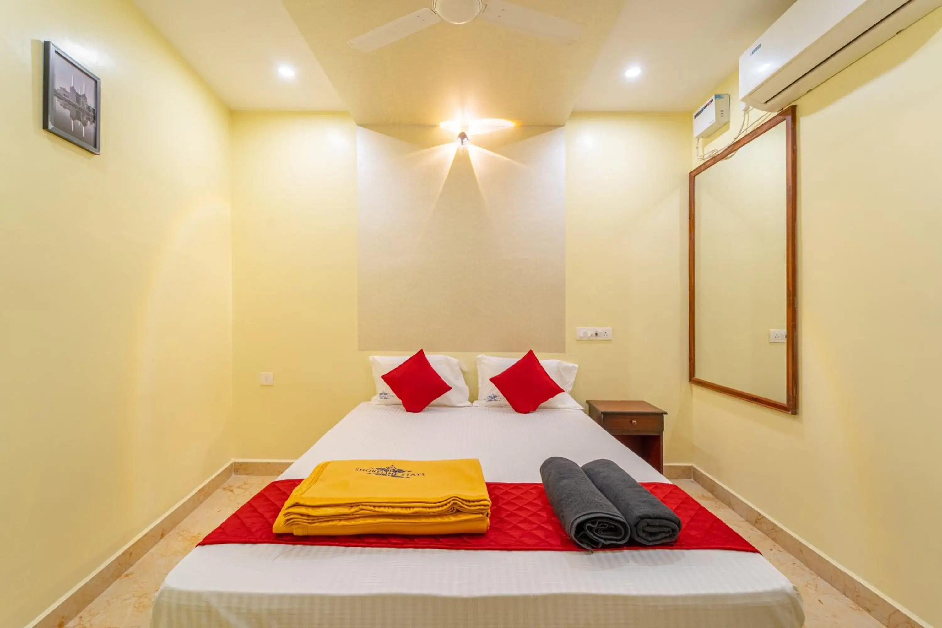 Shoreline Stays Near Rock Beach Shoreline Stays Near Rock Beach