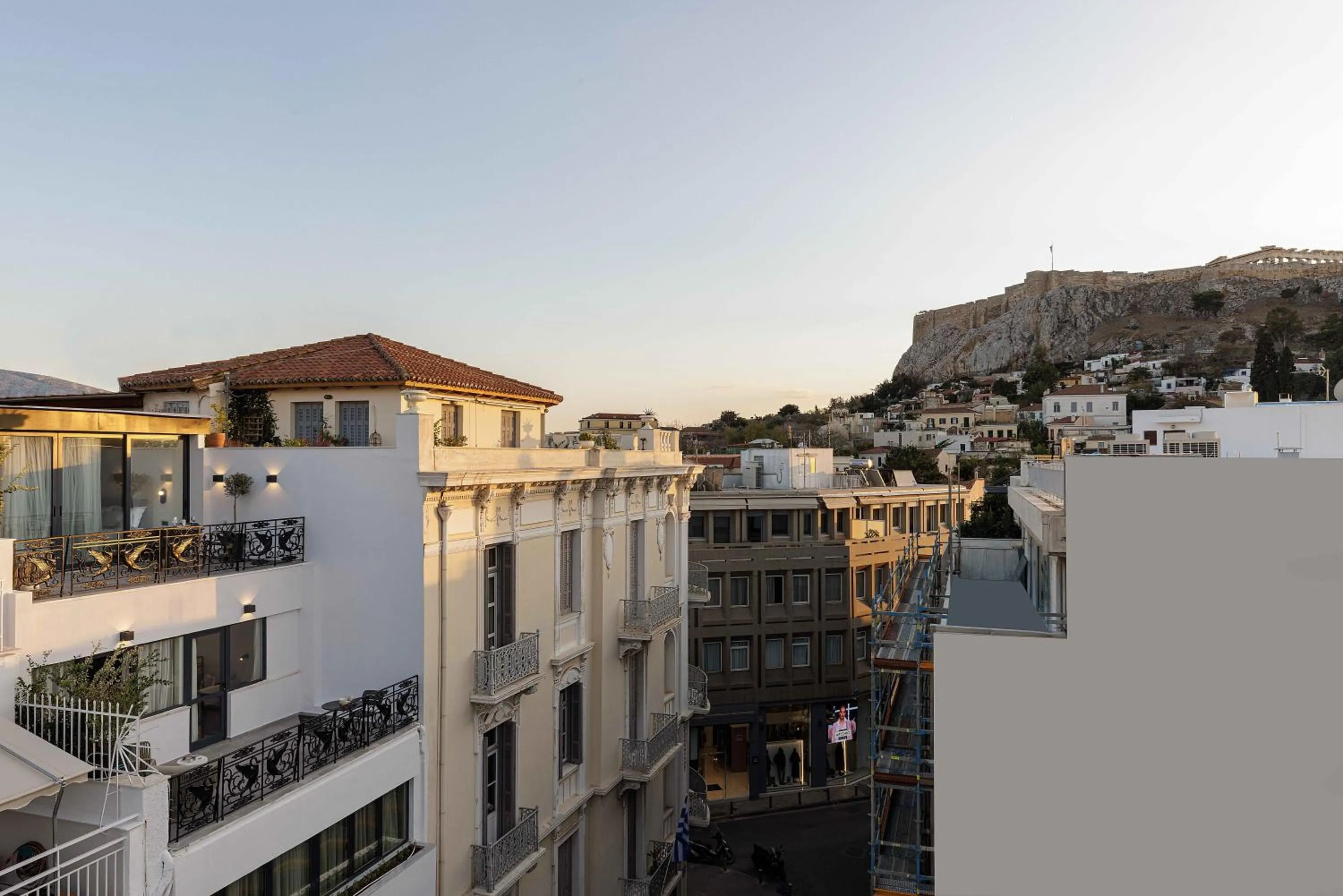 Property building in master Plaka