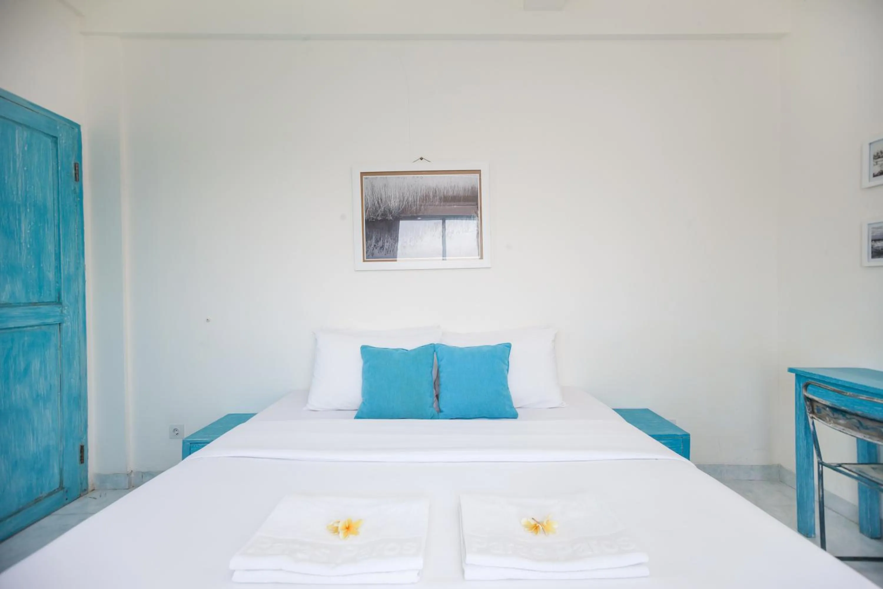 Bedroom, Bed in Paras Paros Marina Lodge