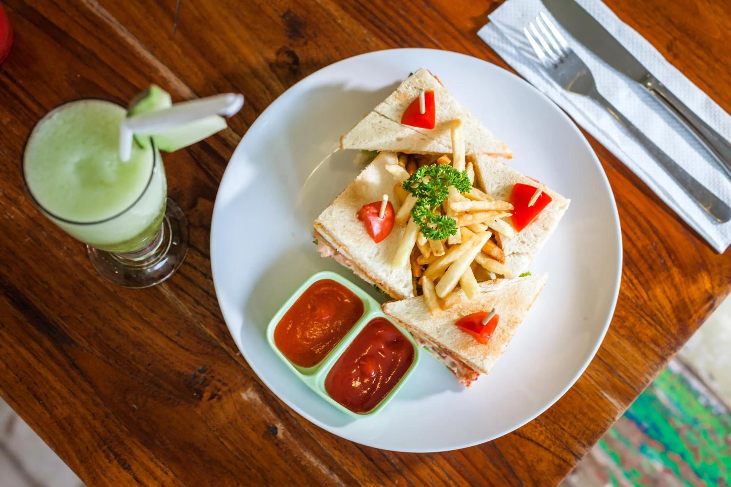 American breakfast in Paras Paros Marina Lodge