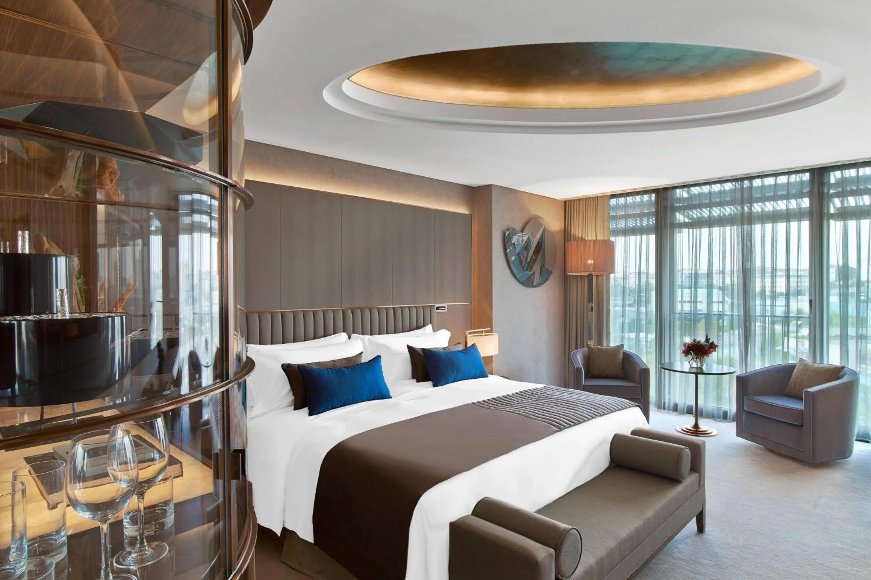 Photo of the whole room, Bed in The St. Regis Istanbul