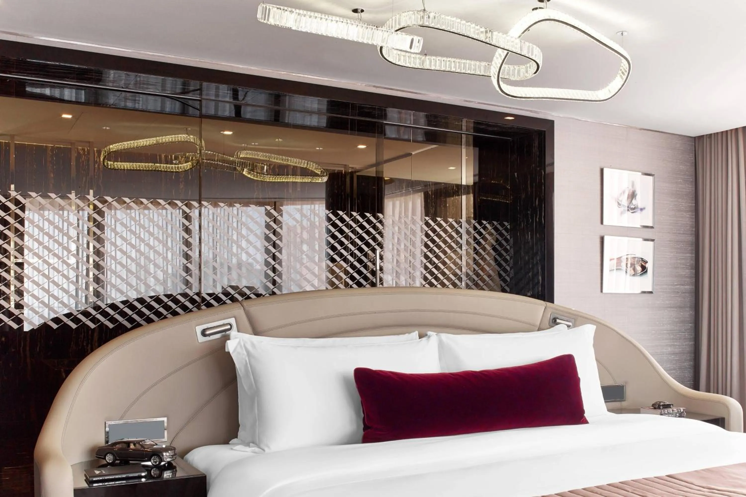 Photo of the whole room, Bed in The St. Regis Istanbul