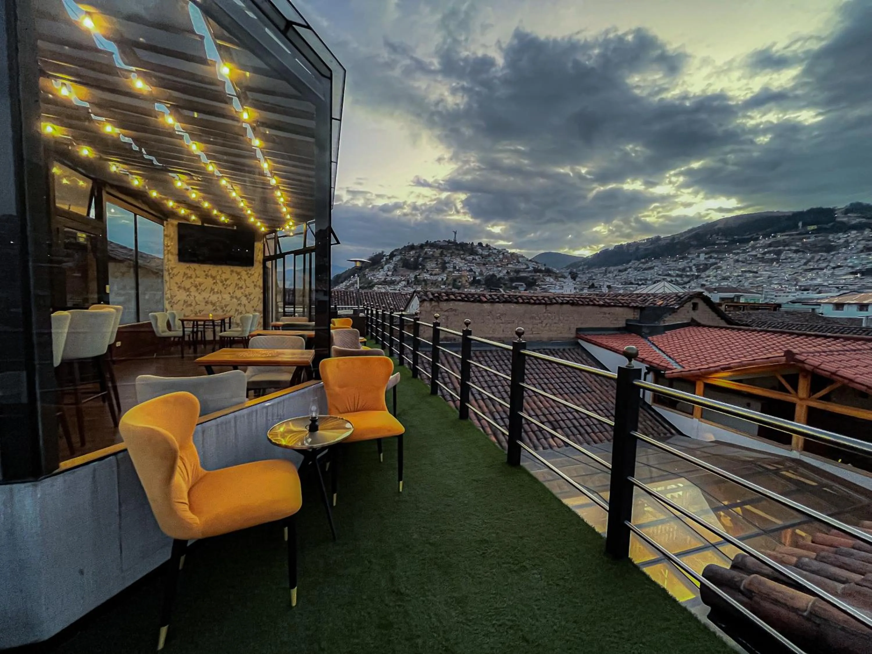 View (from property/room) in Hotel & Rooftop King Experience by David