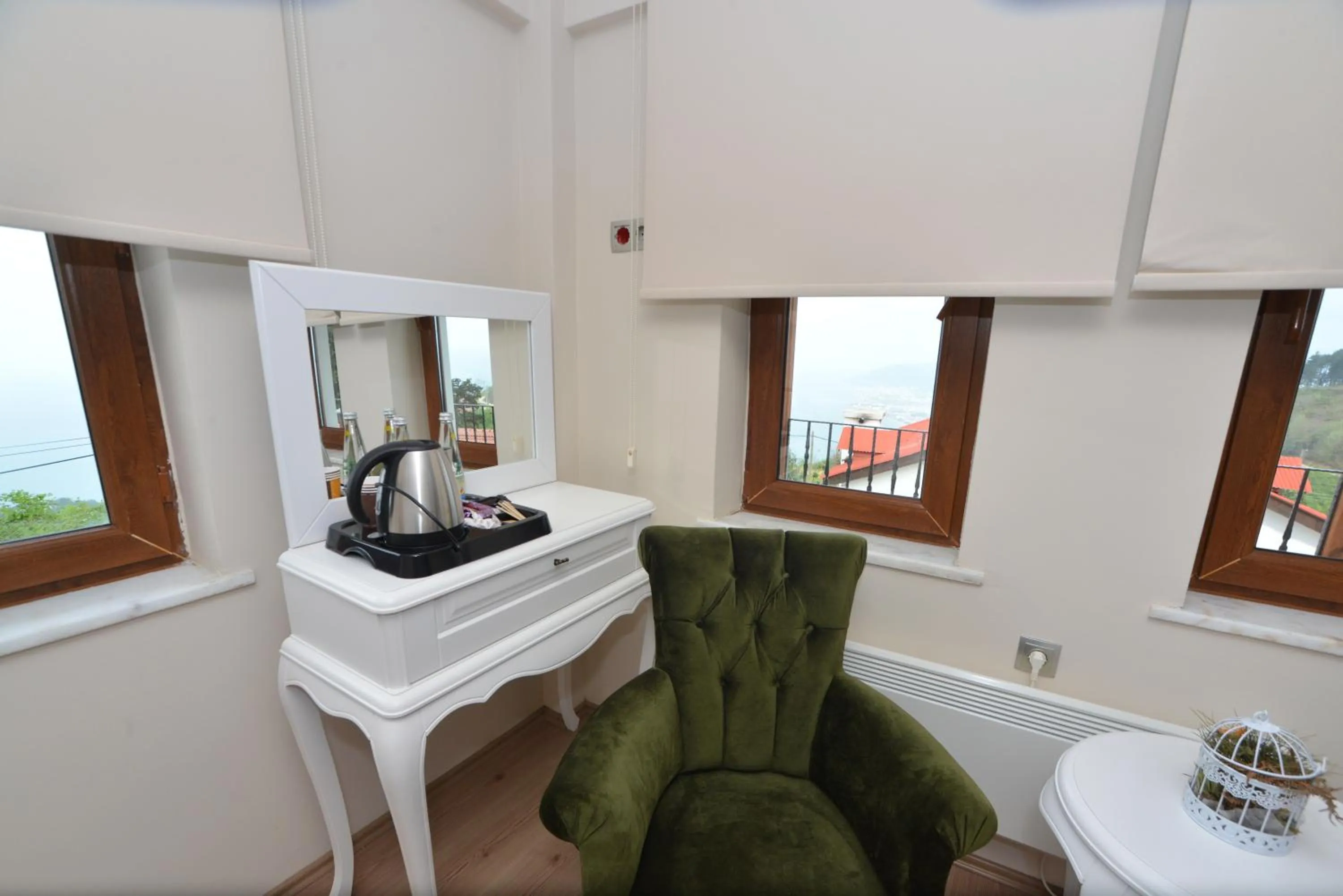 Photo of the whole room in Akamoy Boztepe Hotel & restaurant