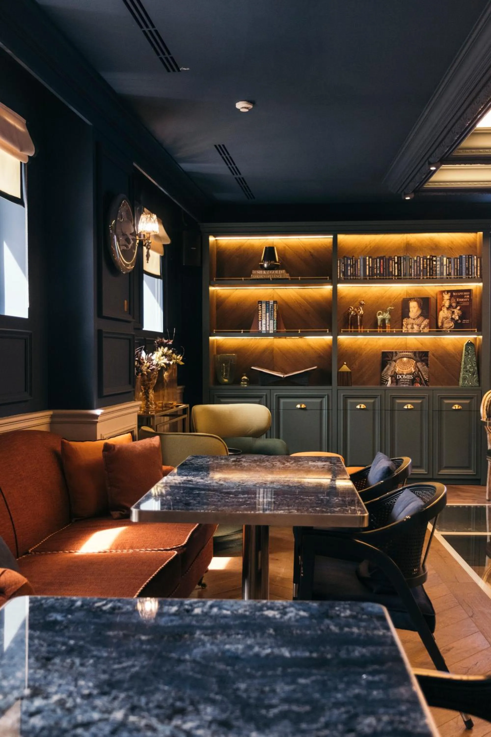 Library in Komana Hotel Binbirdirek