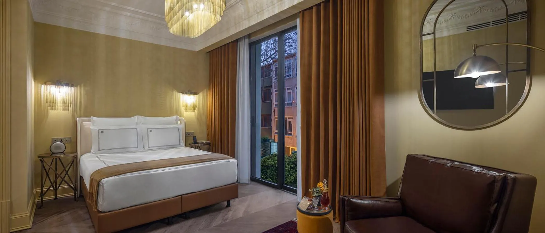 Photo of the whole room, Bed in Komana Hotel Binbirdirek