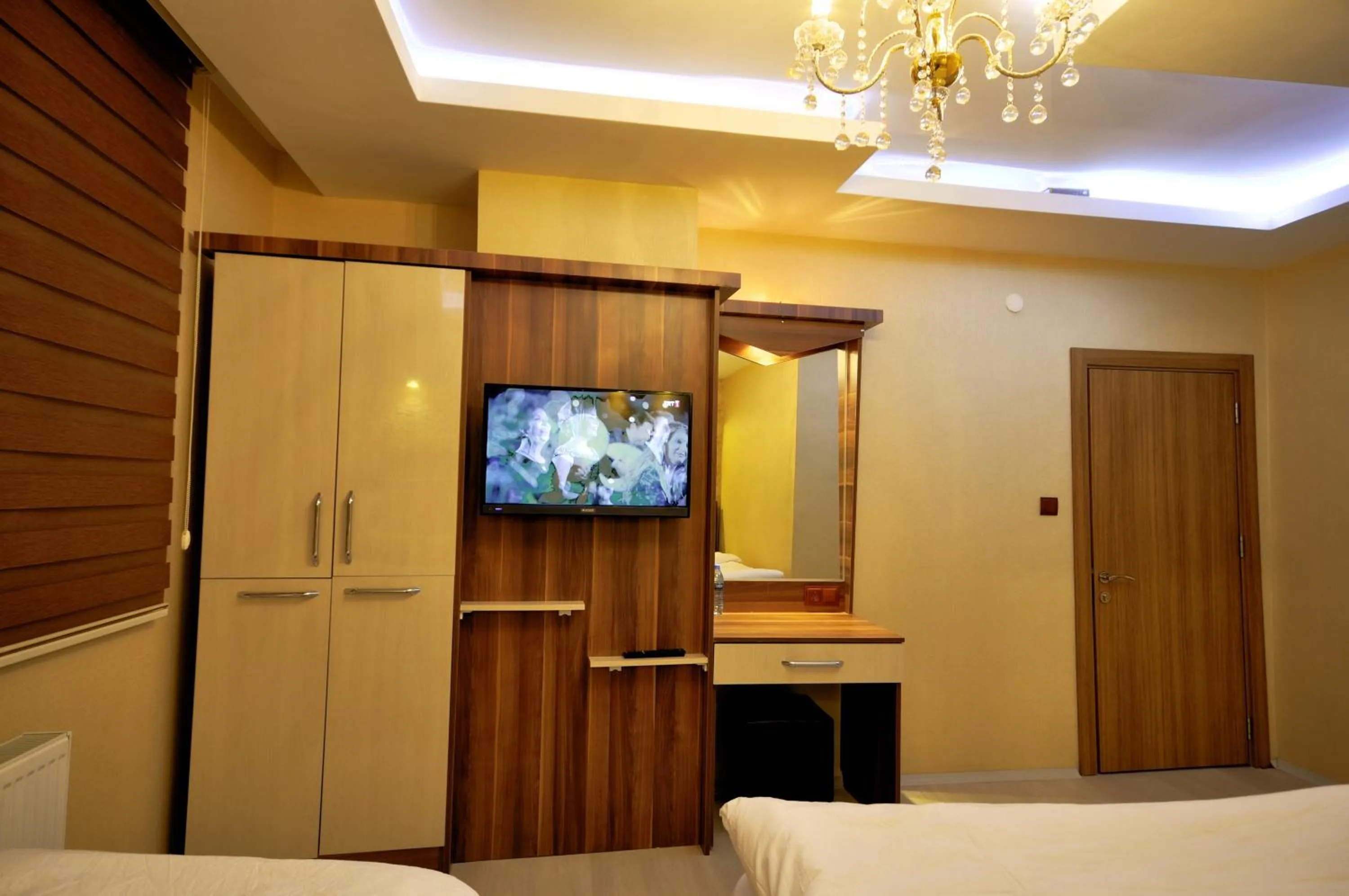 TV and multimedia, Bed in Kars Konak Hotel