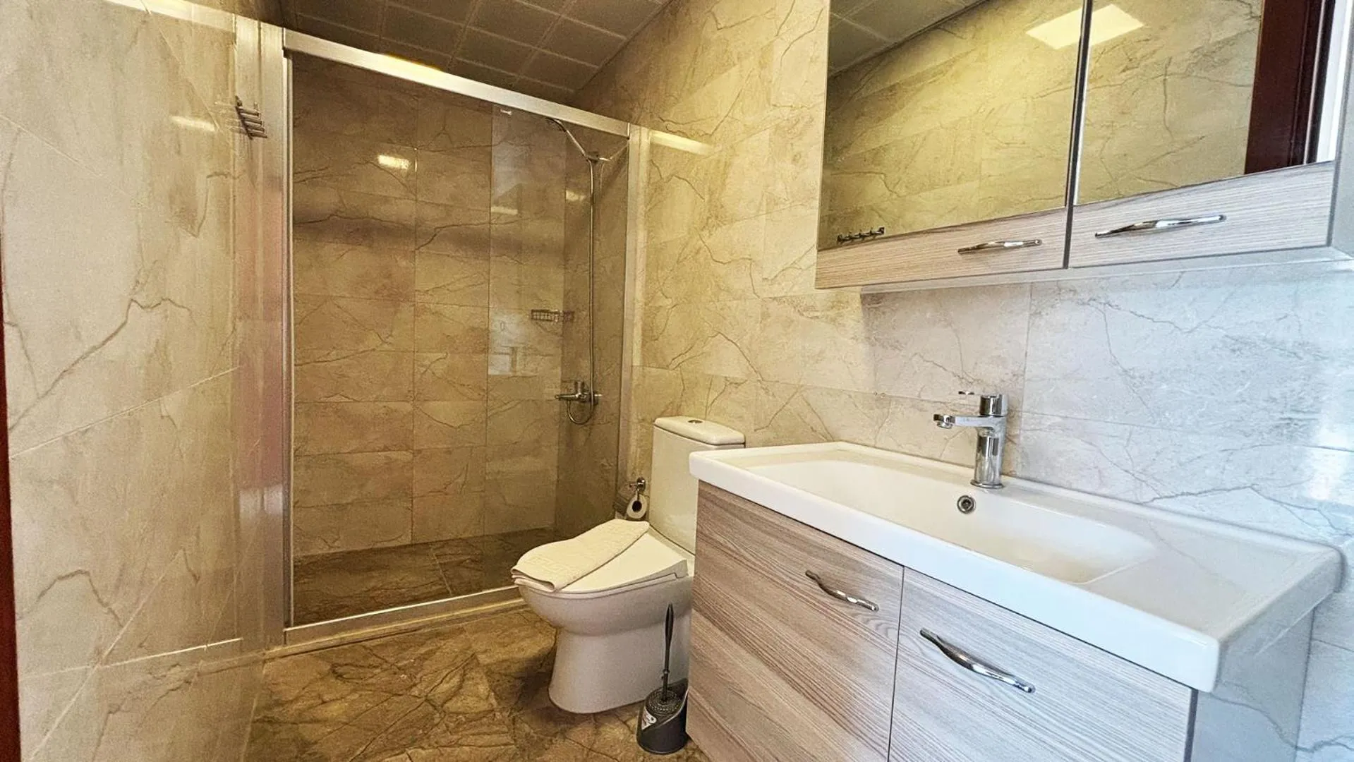 Shower in Forum Residence Hotel