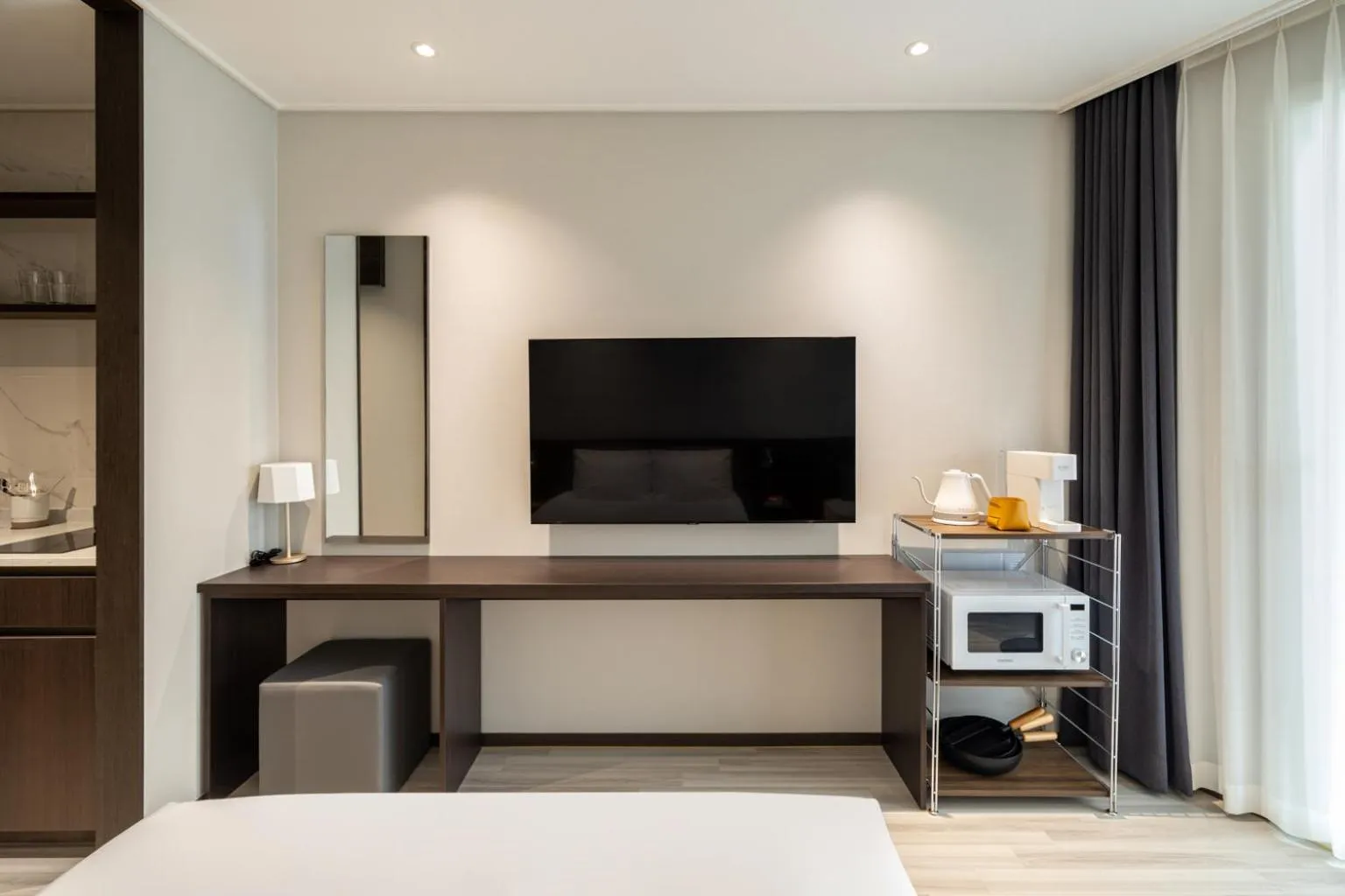 TV and multimedia, Bed in Le Collective Sokcho Beach