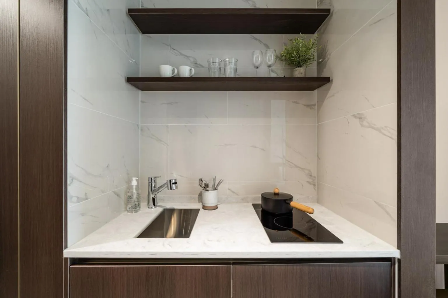 Kitchen or kitchenette in Le Collective Sokcho Beach