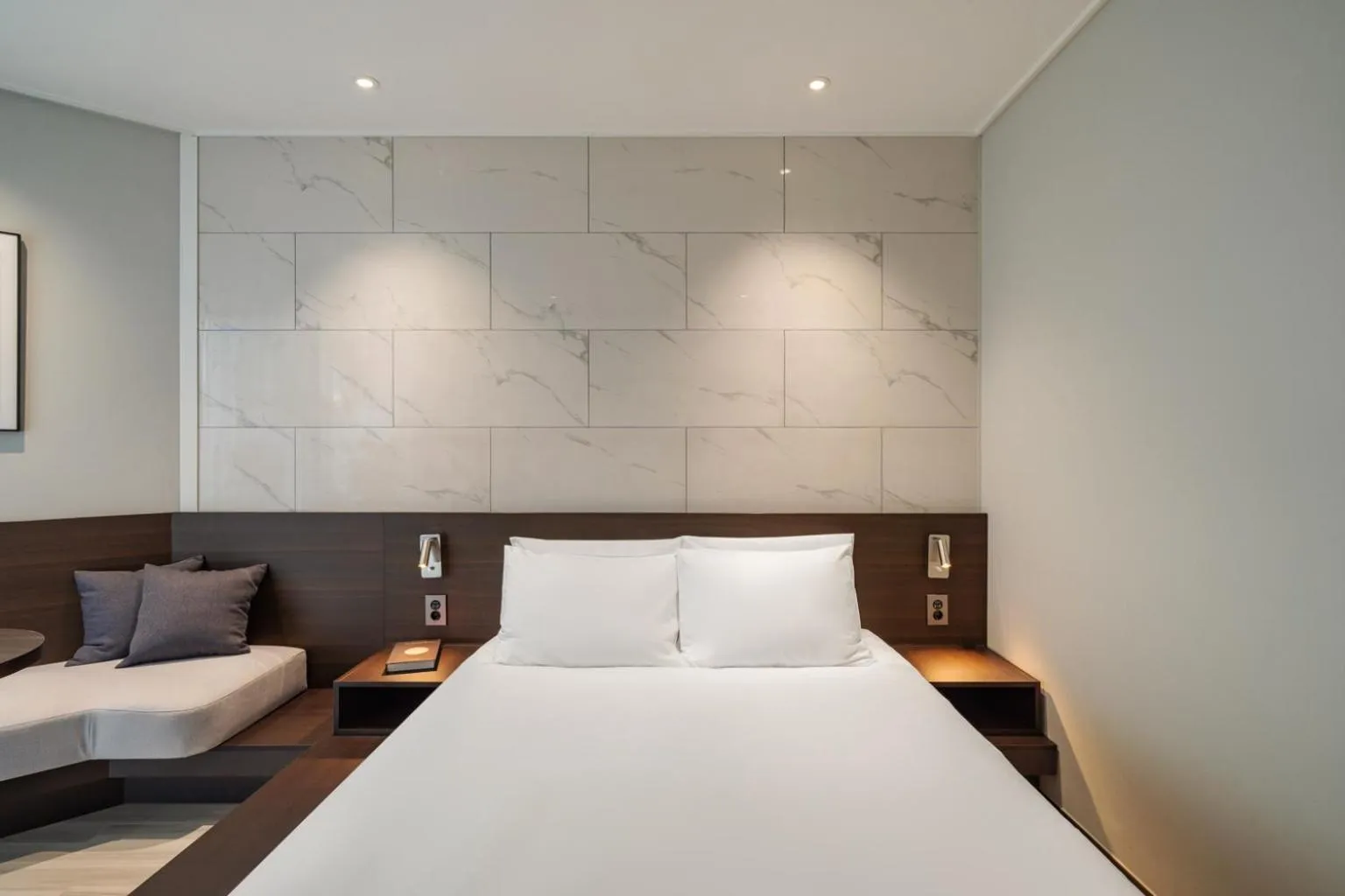 Bed in Le Collective Sokcho Beach