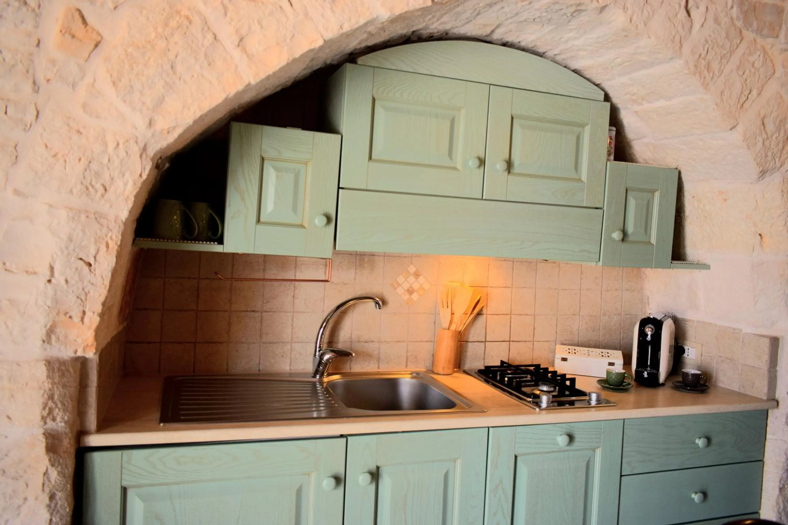 Coffee/tea facilities in La Rosa dei Trulli B&B