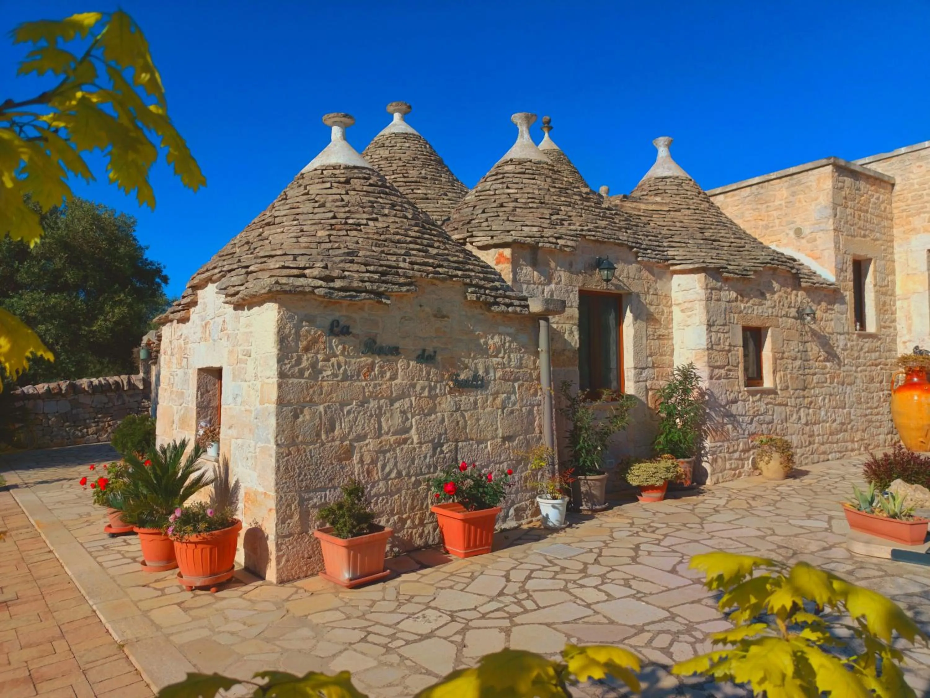 Property building in La Rosa dei Trulli B&B