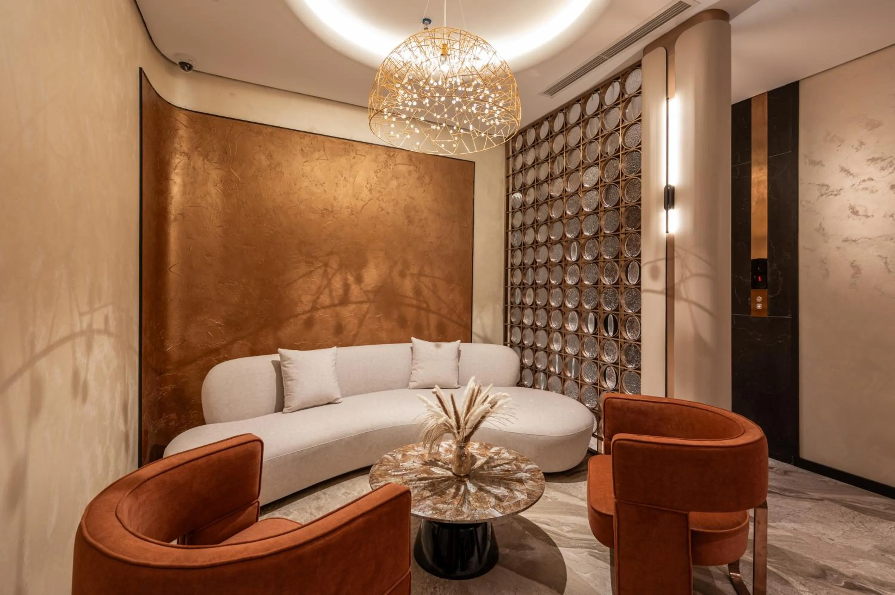 iRest Signature Ba Dinh Lakeside