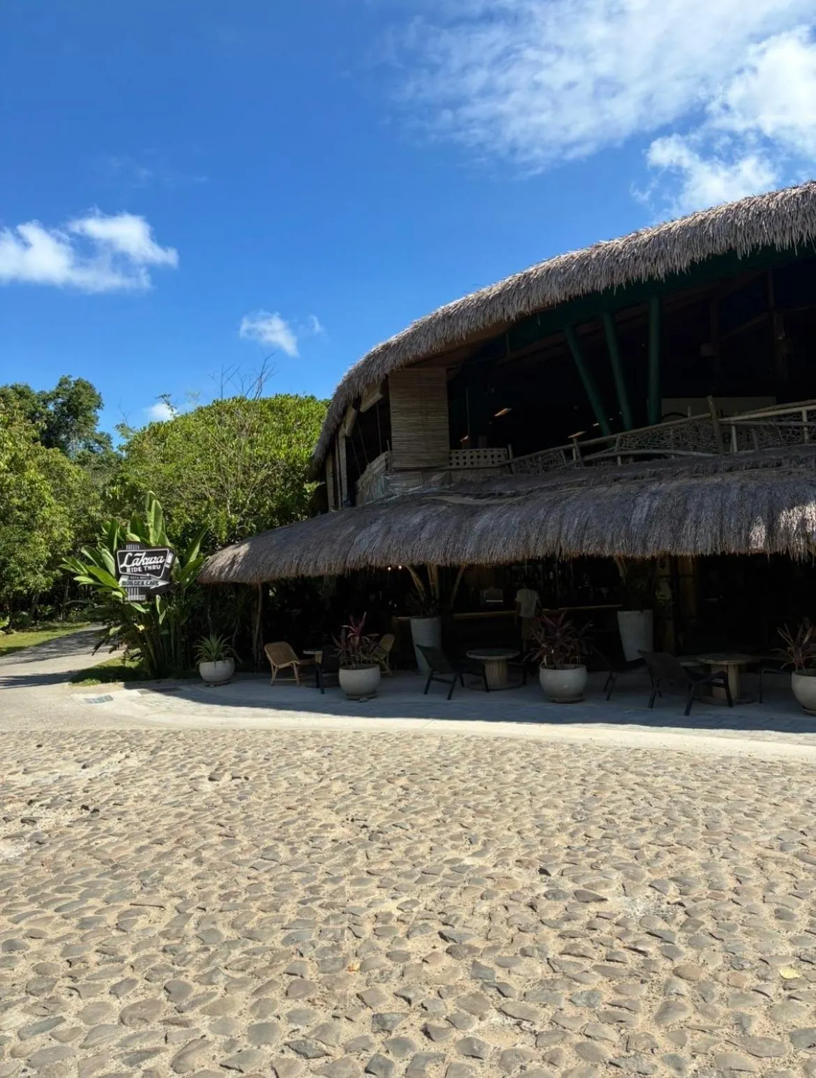 Facade/entrance in Lakwa Motel Lio