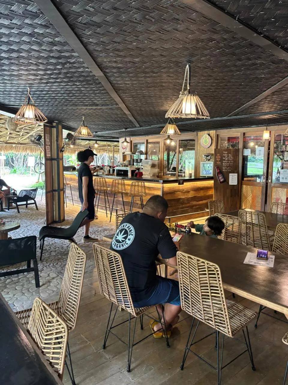 Lounge or bar in Lakwa Motel Lio