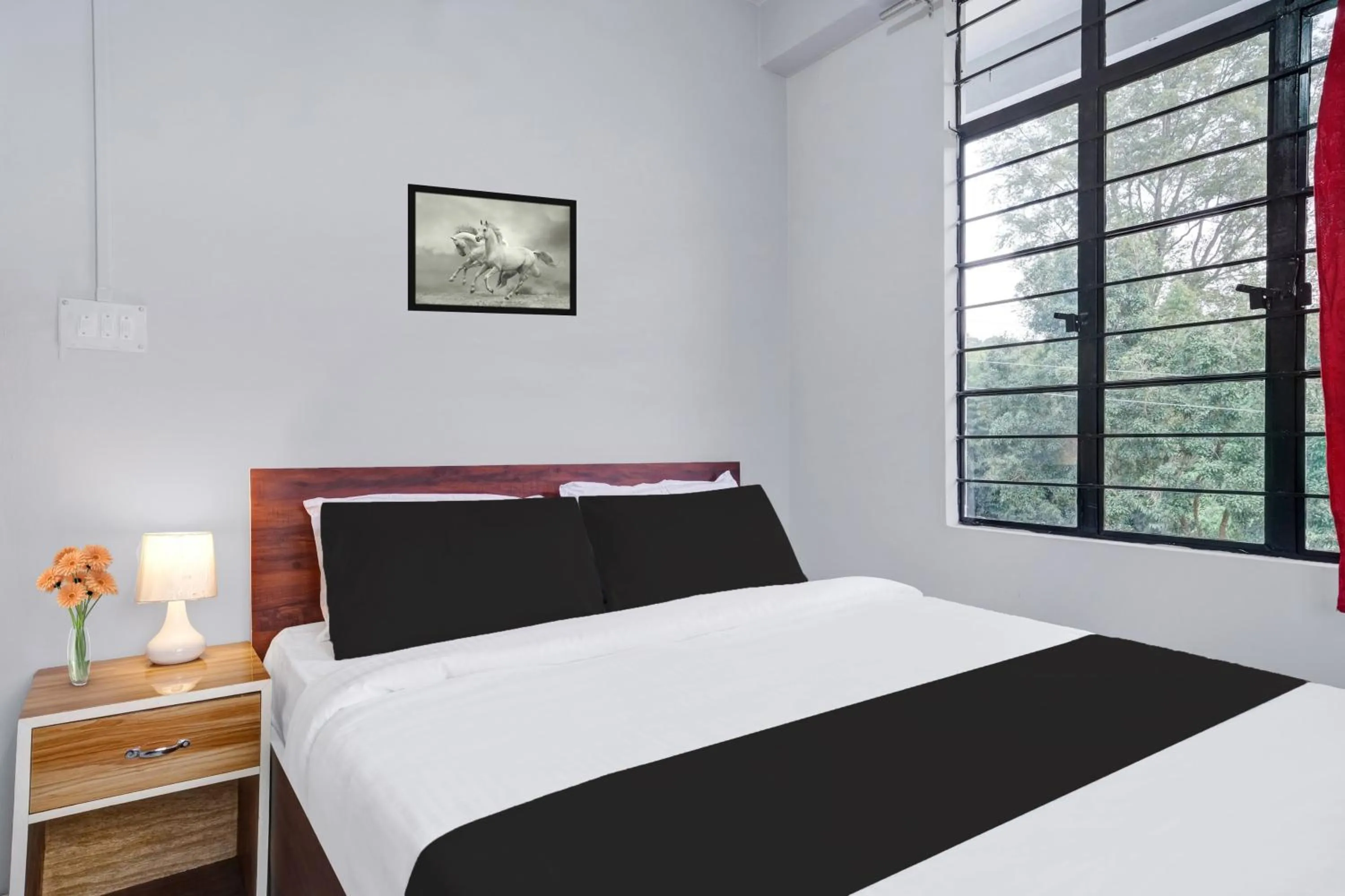 Bedroom, Bed in Super Hotel O Lapalang Shillong