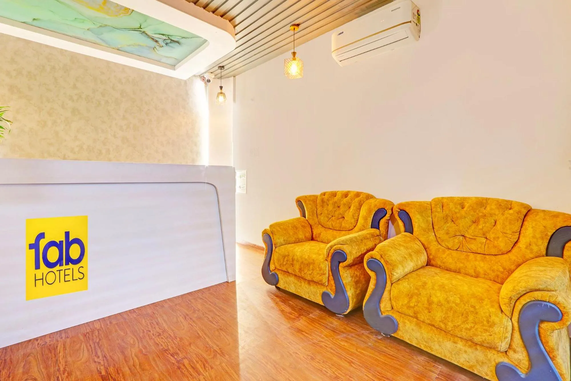 Lobby or reception in FabHotel Dharani Grand - Nr Mamata Medical College