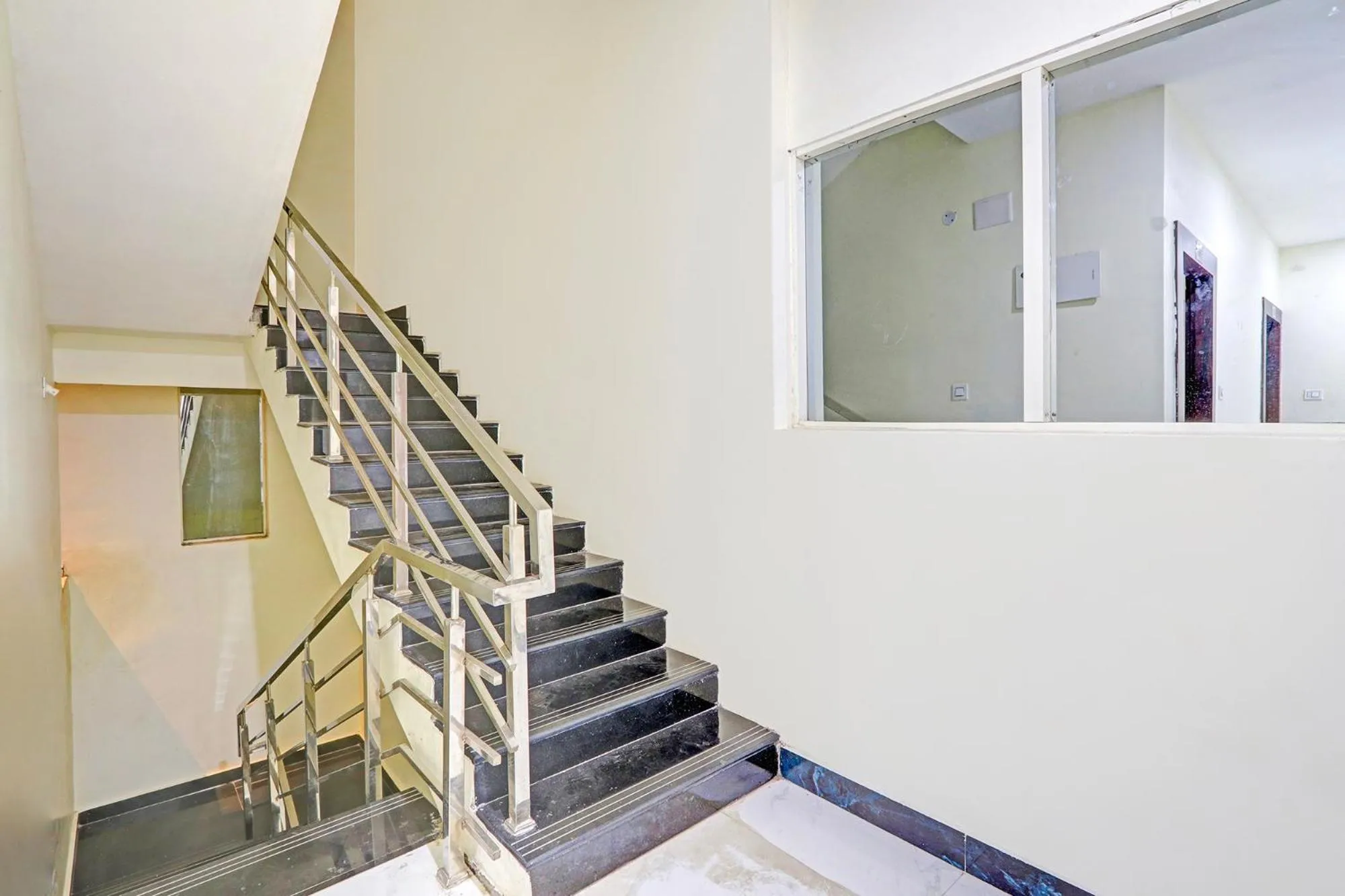 Lobby or reception in FabHotel Dharani Grand - Nr Mamata Medical College