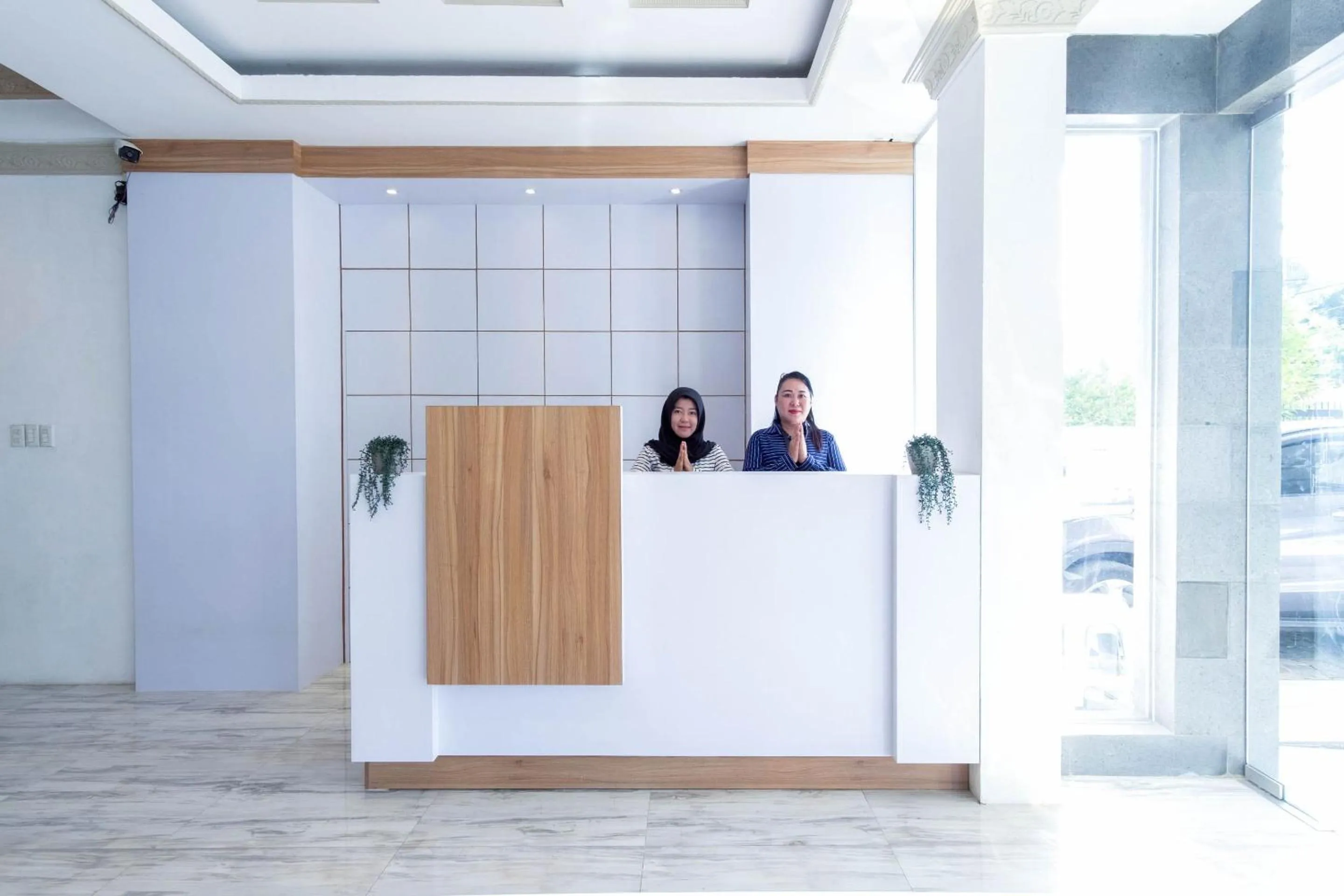 Lobby or reception in Capital O 293 Mutiara Hijau Suites Syariah