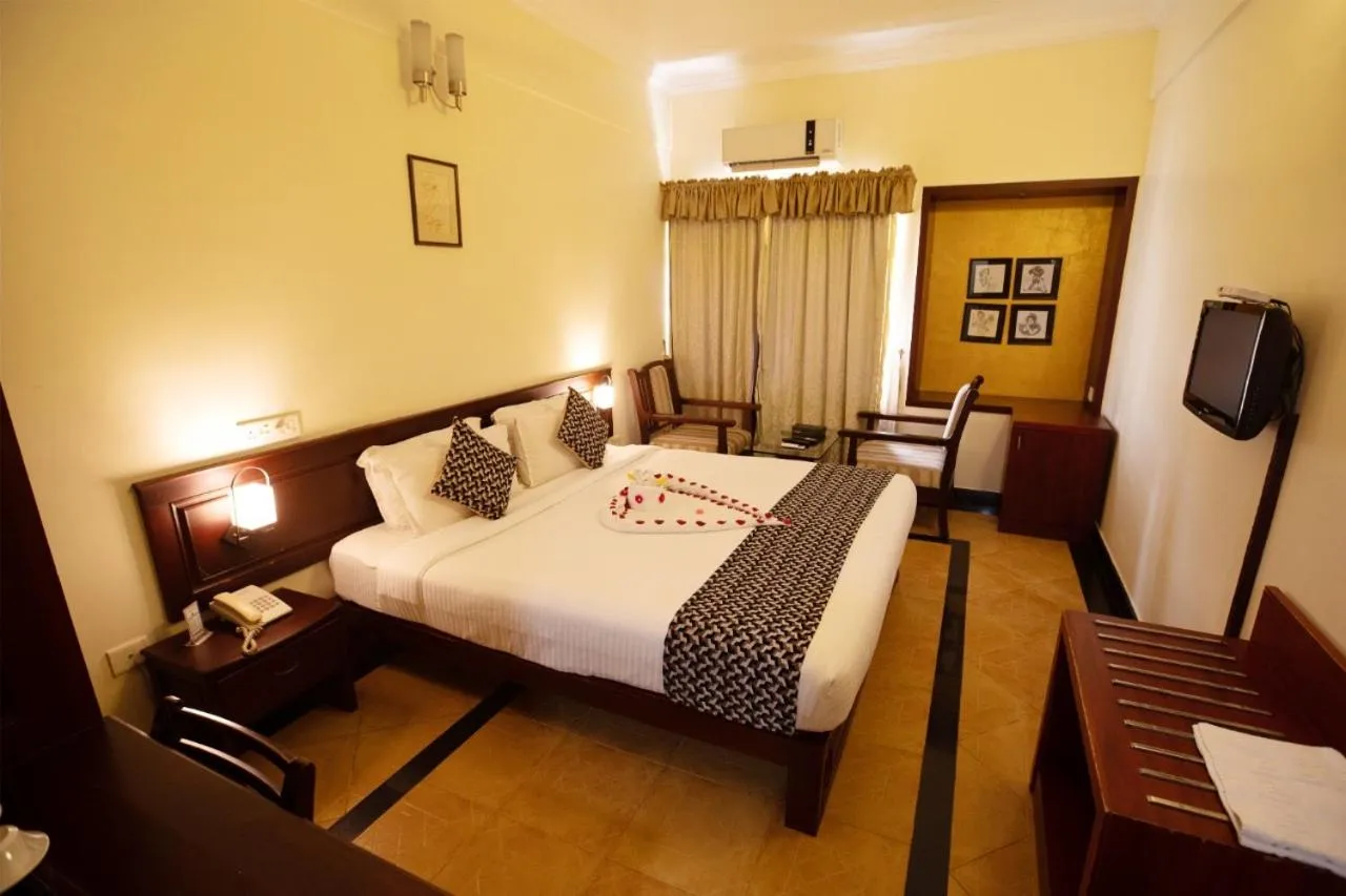 TV and multimedia, Bed in Hotel Afrad International