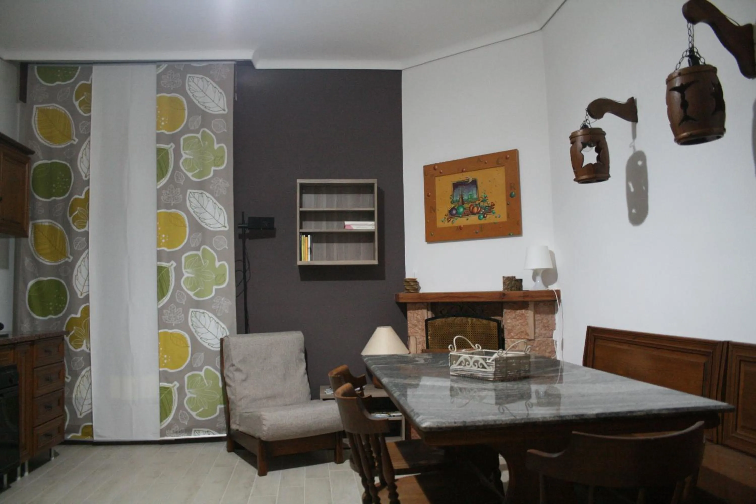 Restaurant/places to eat in B&B Santiago