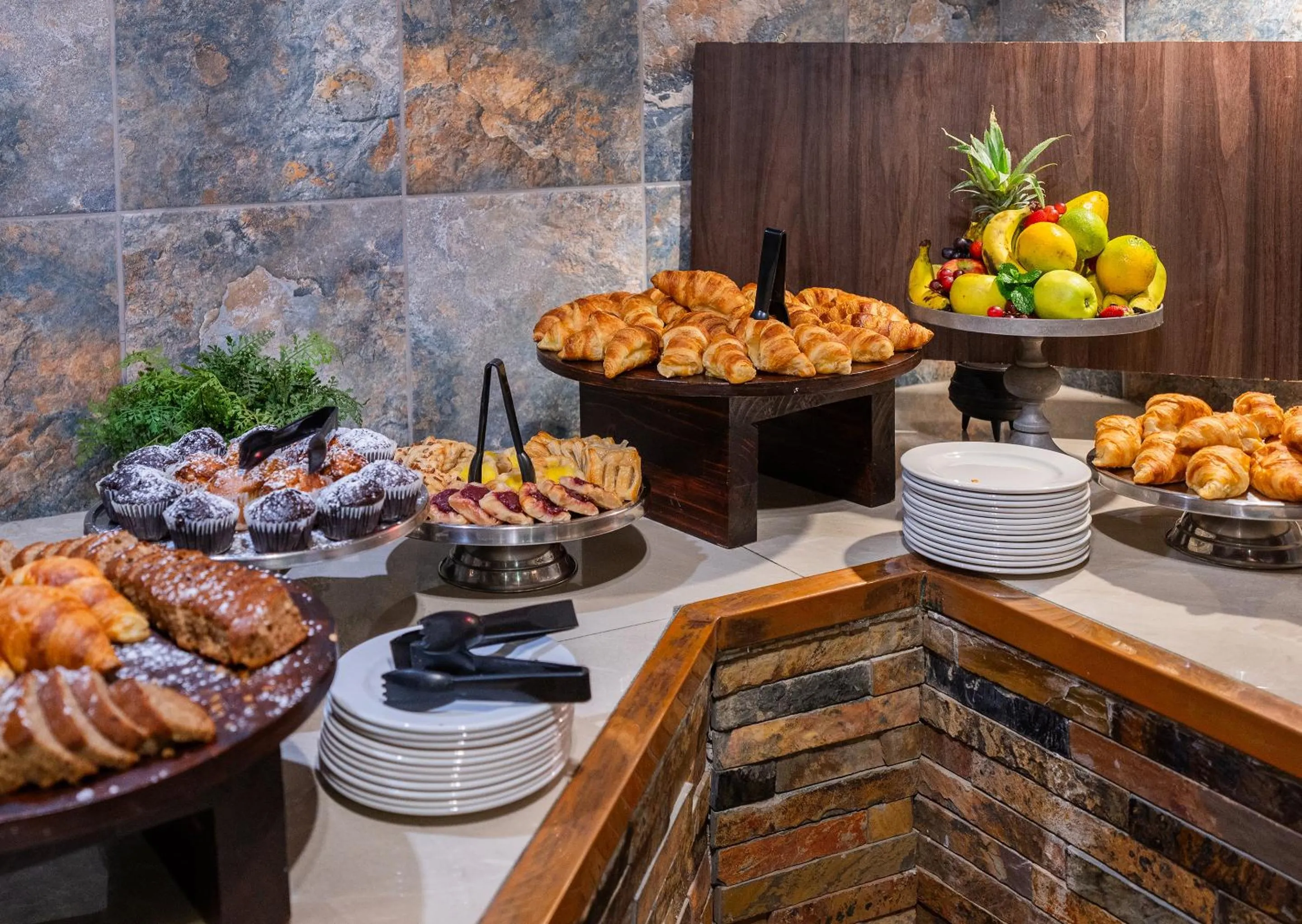 Restaurant/places to eat in Little Switzerland Resort by Dream Resorts