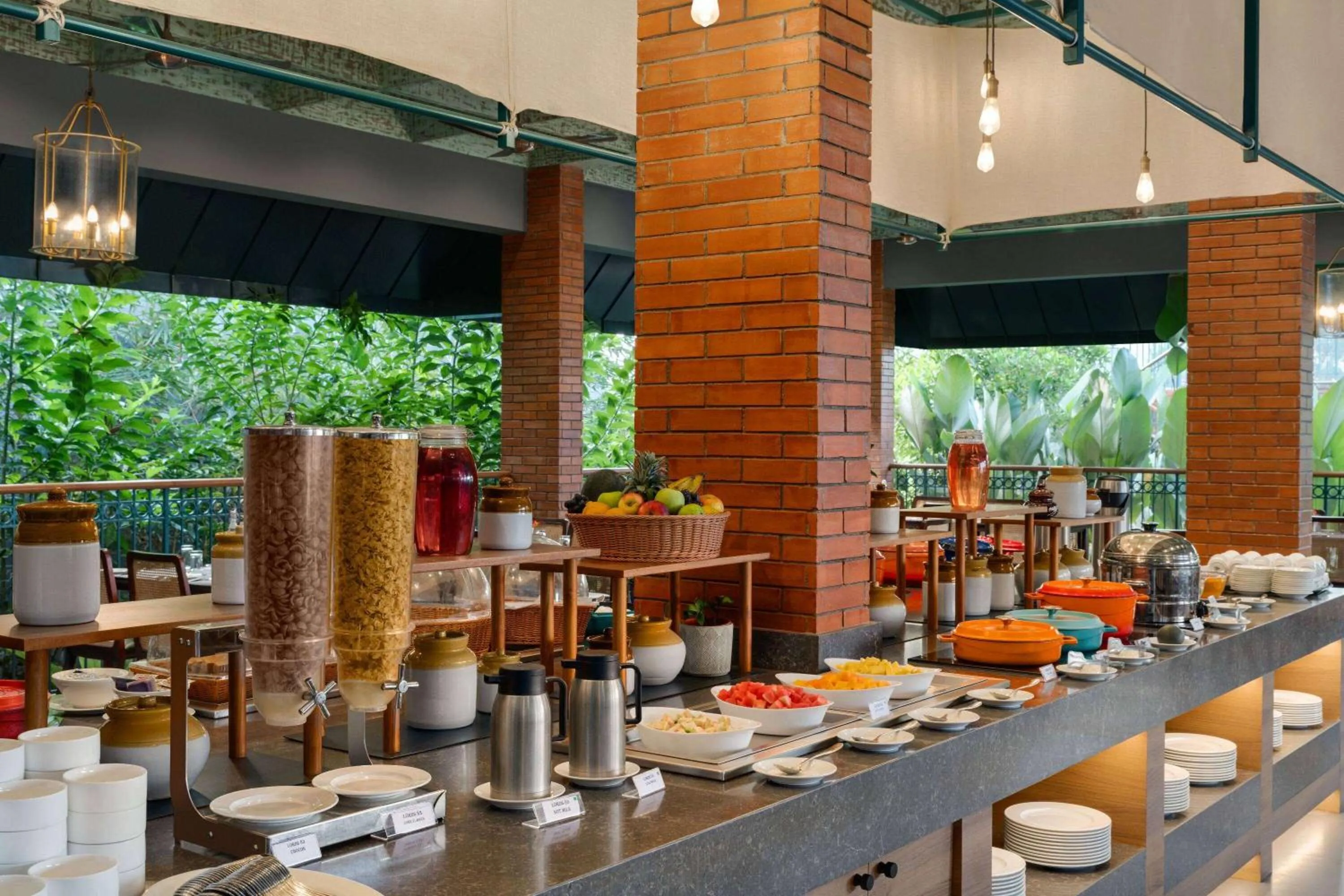 Restaurant/places to eat in Morickap Lord's 83, Trademark Collection by Wyndham