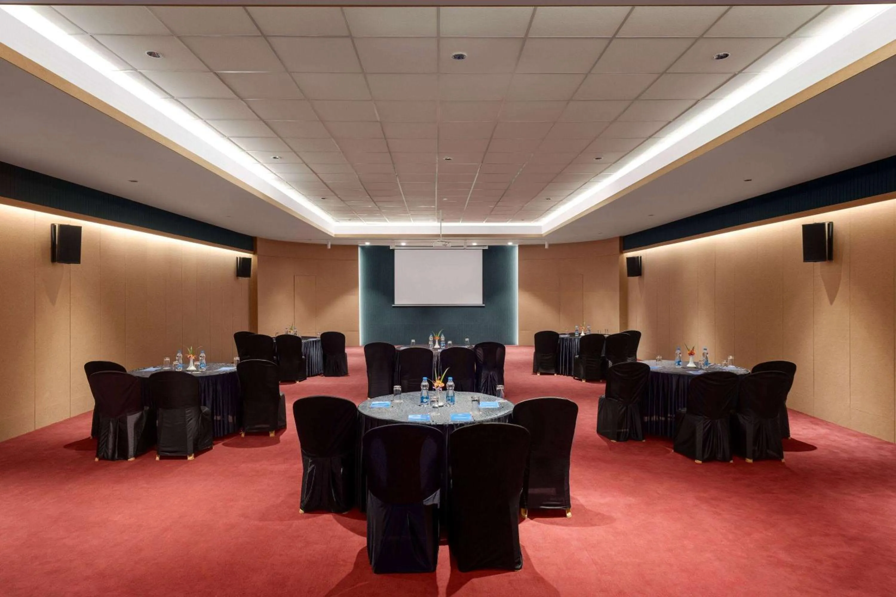 Meeting/conference room in Morickap Lord's 83, Trademark Collection by Wyndham