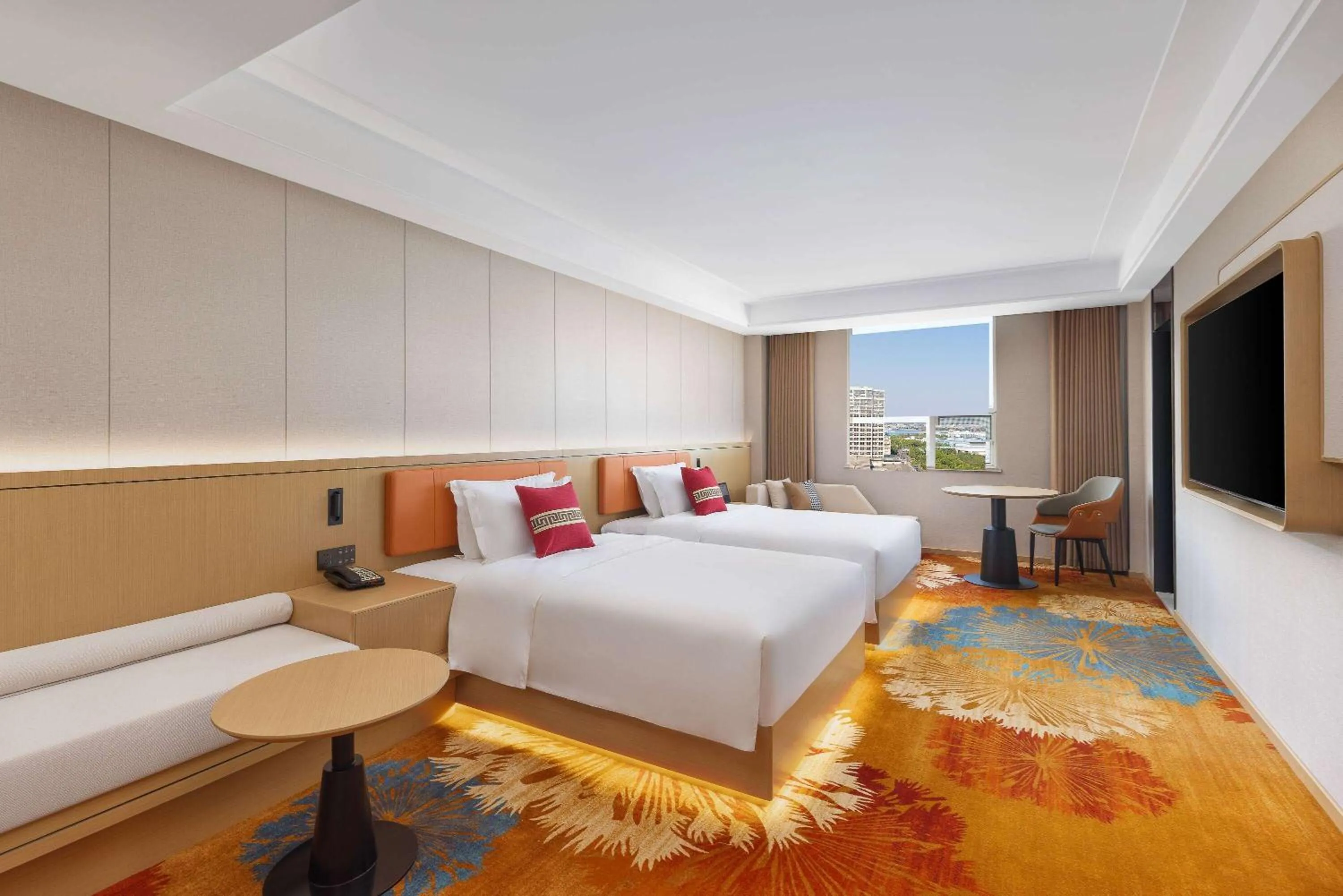 Photo of the whole room, Bed in Ramada Plaza by Wyndham Ezhou Binjiang