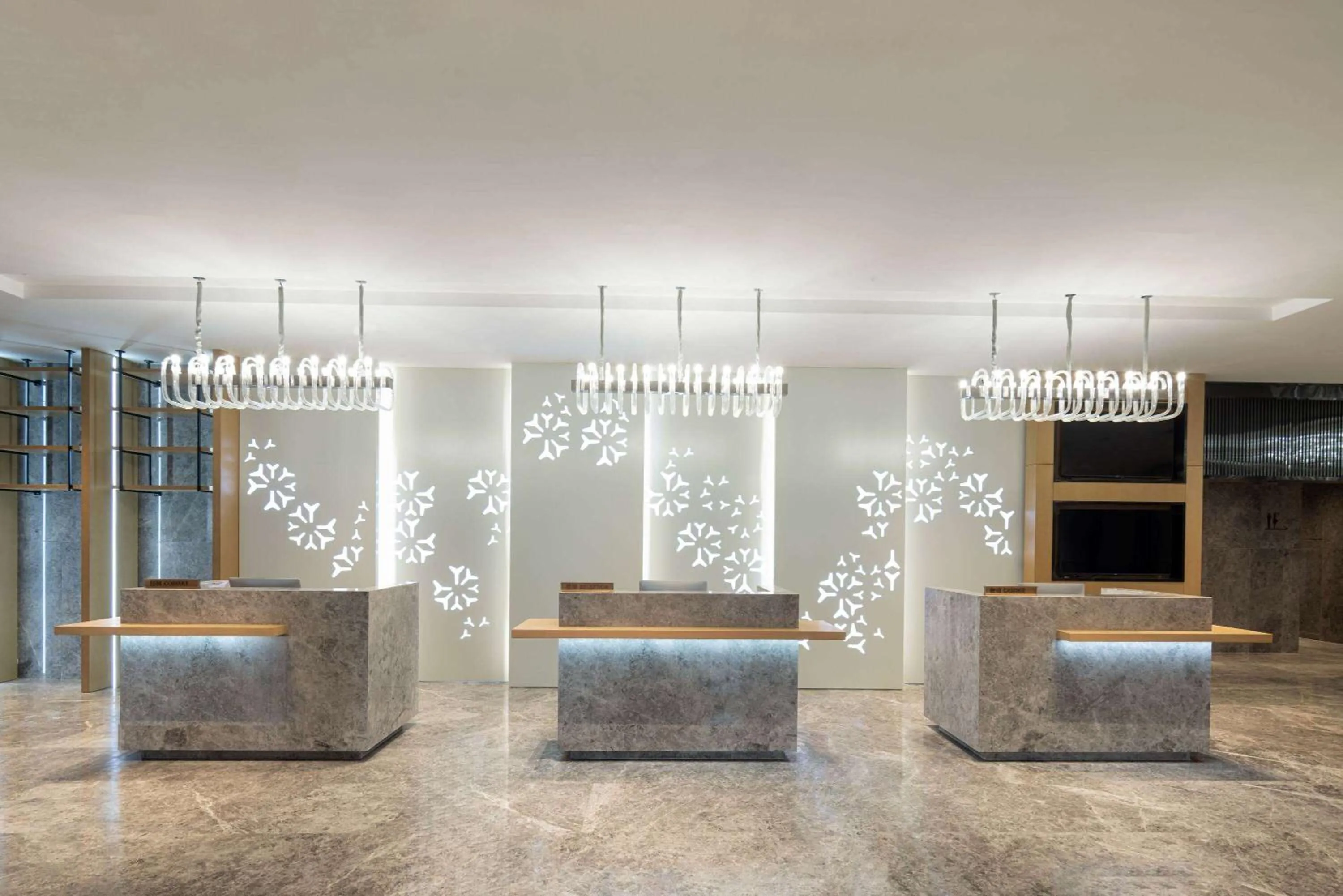 Lobby or reception in Ramada Plaza by Wyndham Ezhou Binjiang