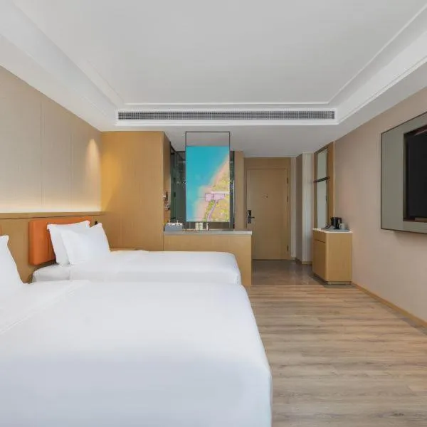 Bed in Ramada Plaza by Wyndham Ezhou Binjiang