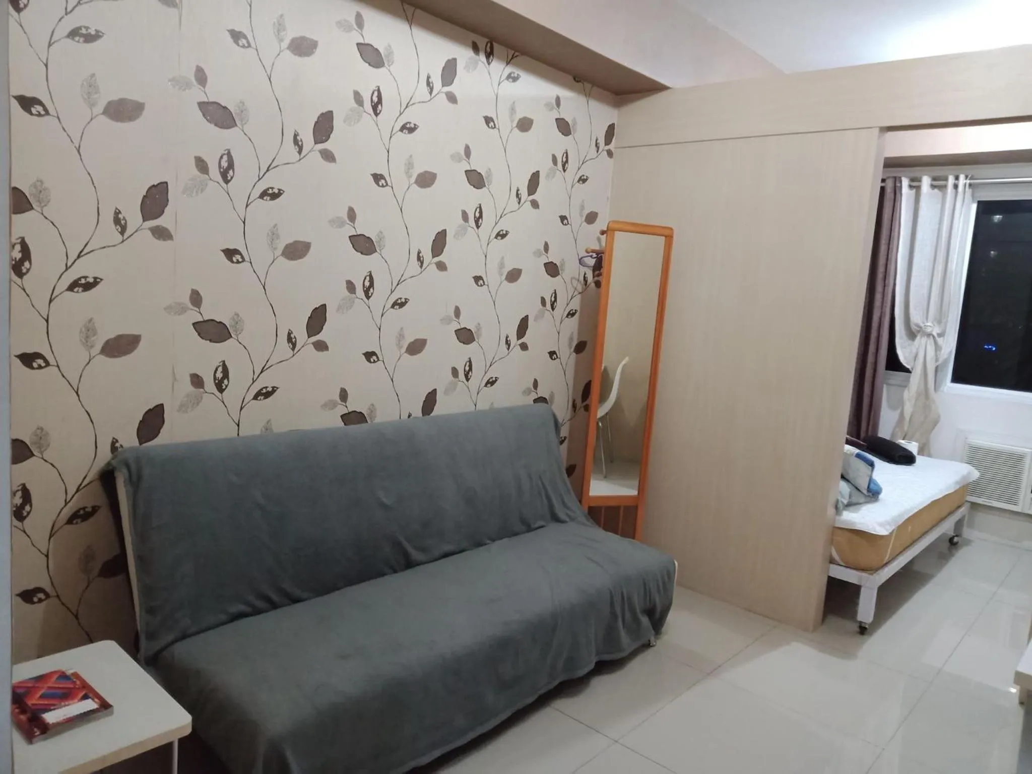 Bed in Jericho's Place