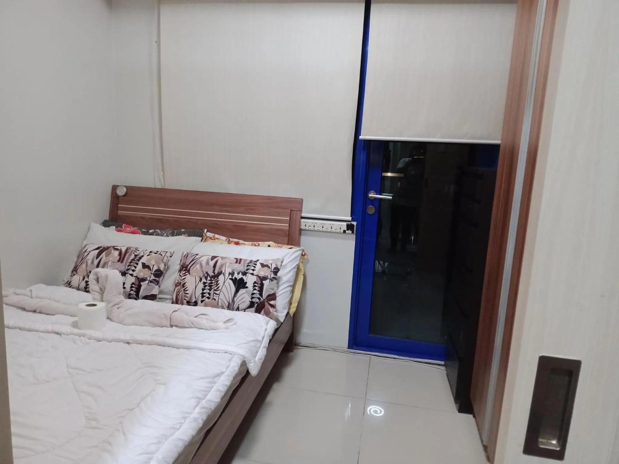 Bedroom, Bed in Jericho's Place