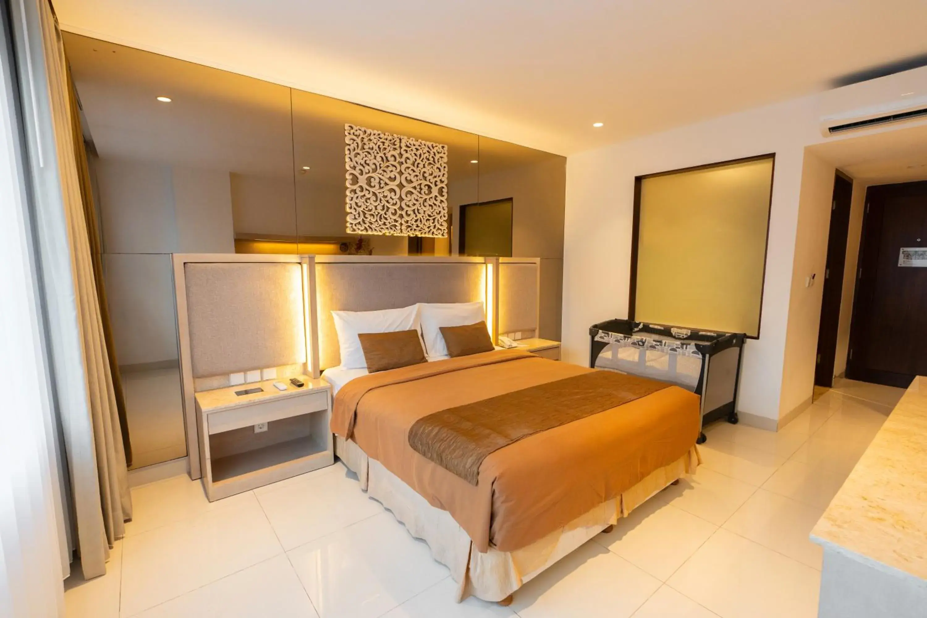 Budget Double Room in Kuta Angel Hotel Budget Double Room in Kuta Angel Hotel